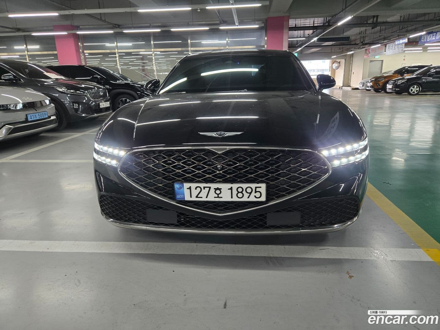 Main__Slider__Photo:G90 Genesis 2022.2-0
