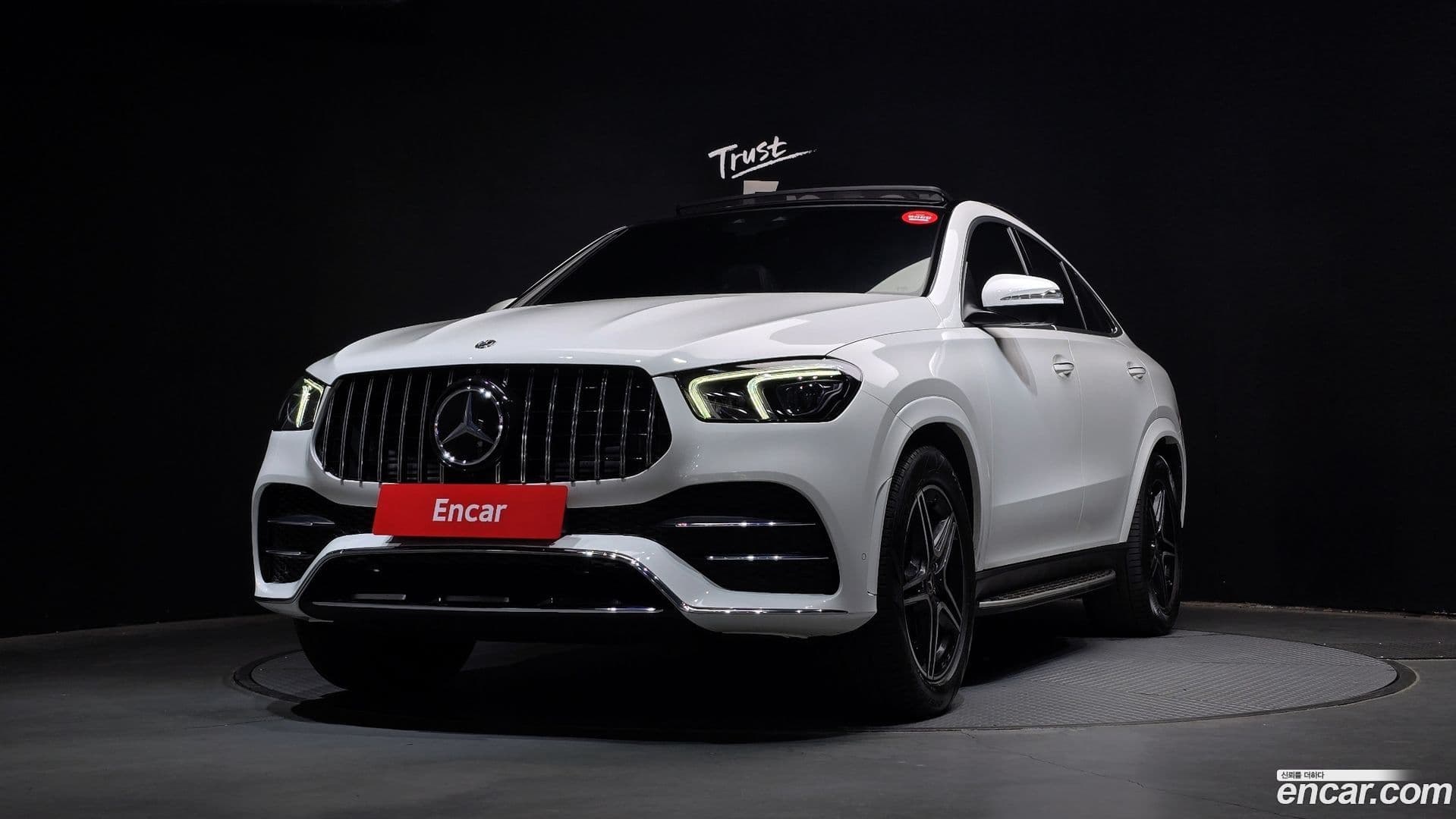 Main__Slider__Photo:GLE-Class Mercedes-Benz 2021.2-0