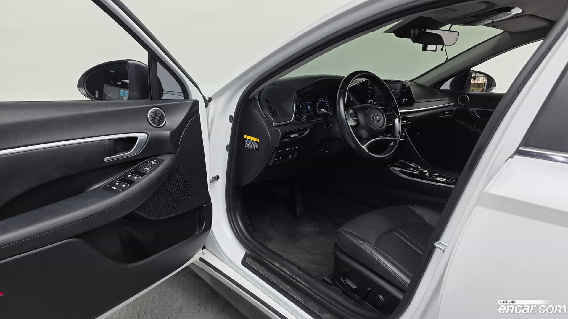 Sonata Hyundai 2019.10-INNER-010