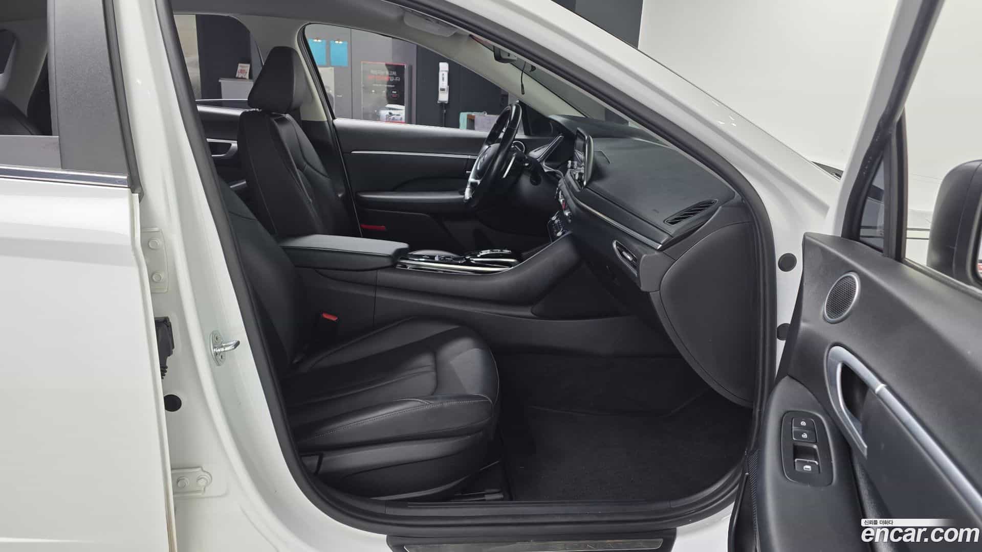 Sonata Hyundai 2019.10-OPTION-015