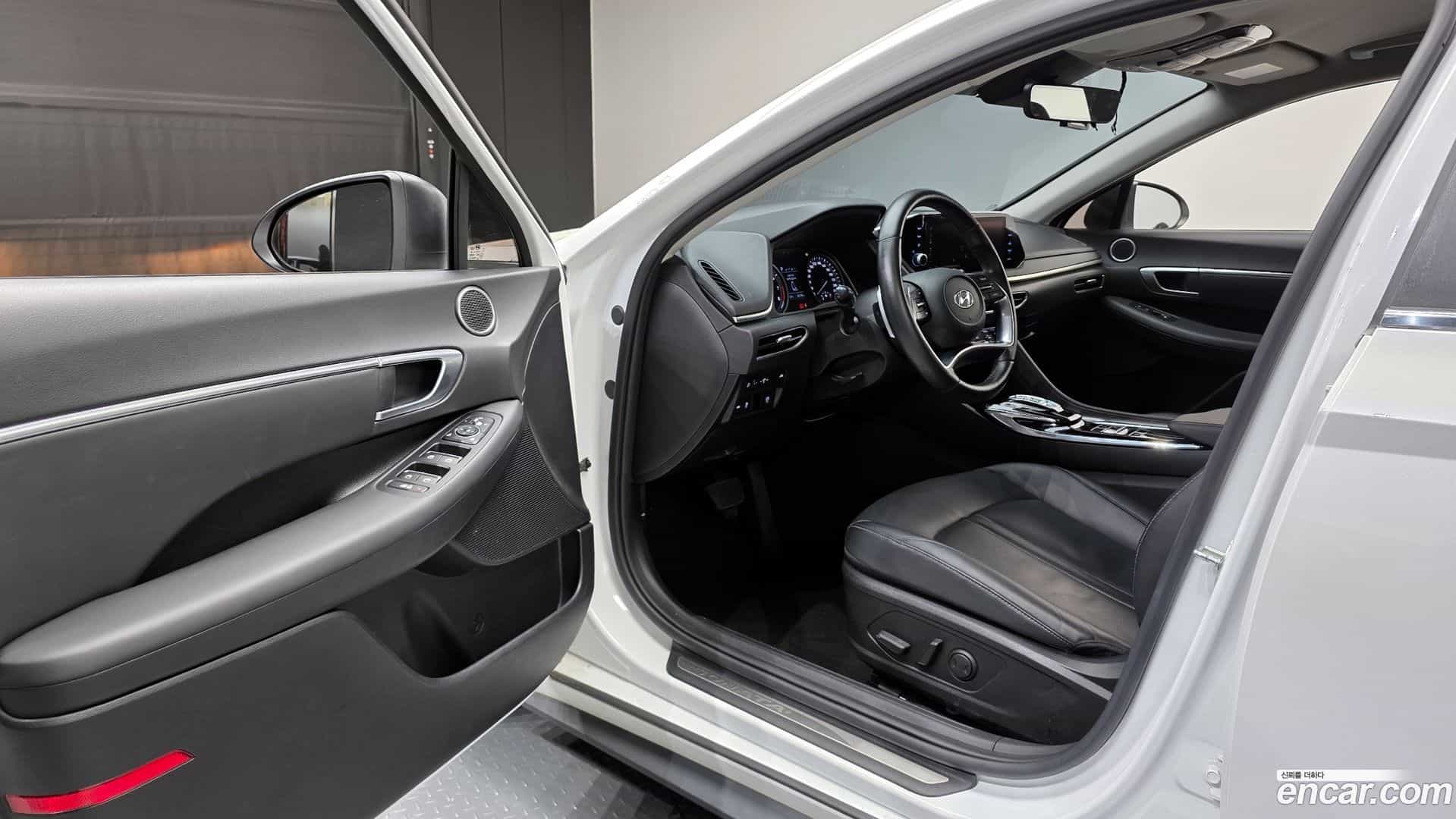 Sonata Hyundai 2021.3-INNER-010