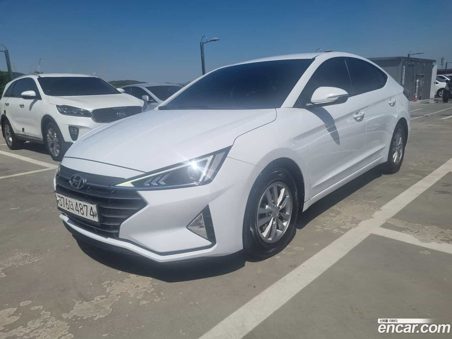 AVANTE Hyundai 2019.10-OUTER-002