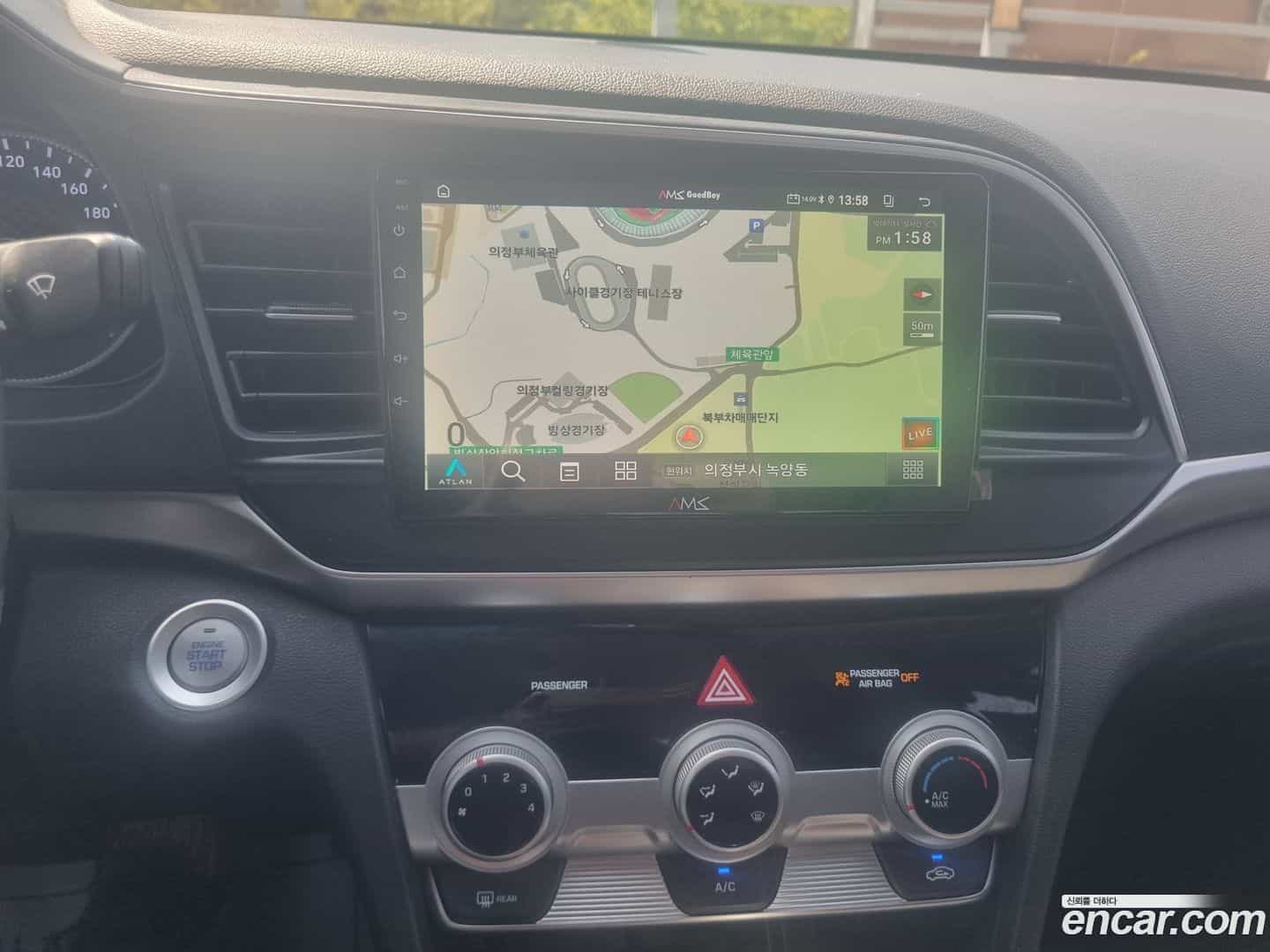 AVANTE Hyundai 2019.10-OPTION-017