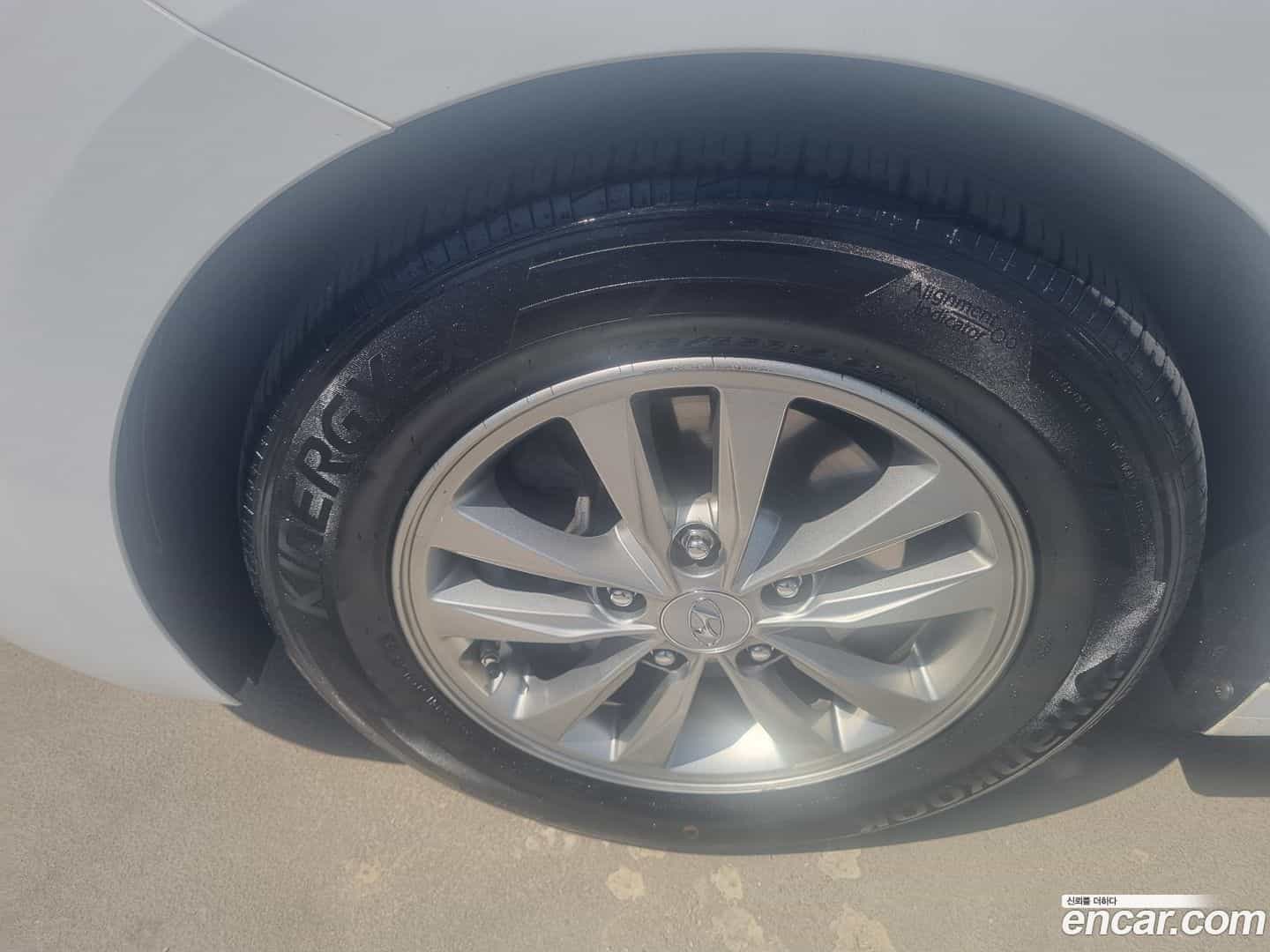 AVANTE Hyundai 2019.10-OPTION-020