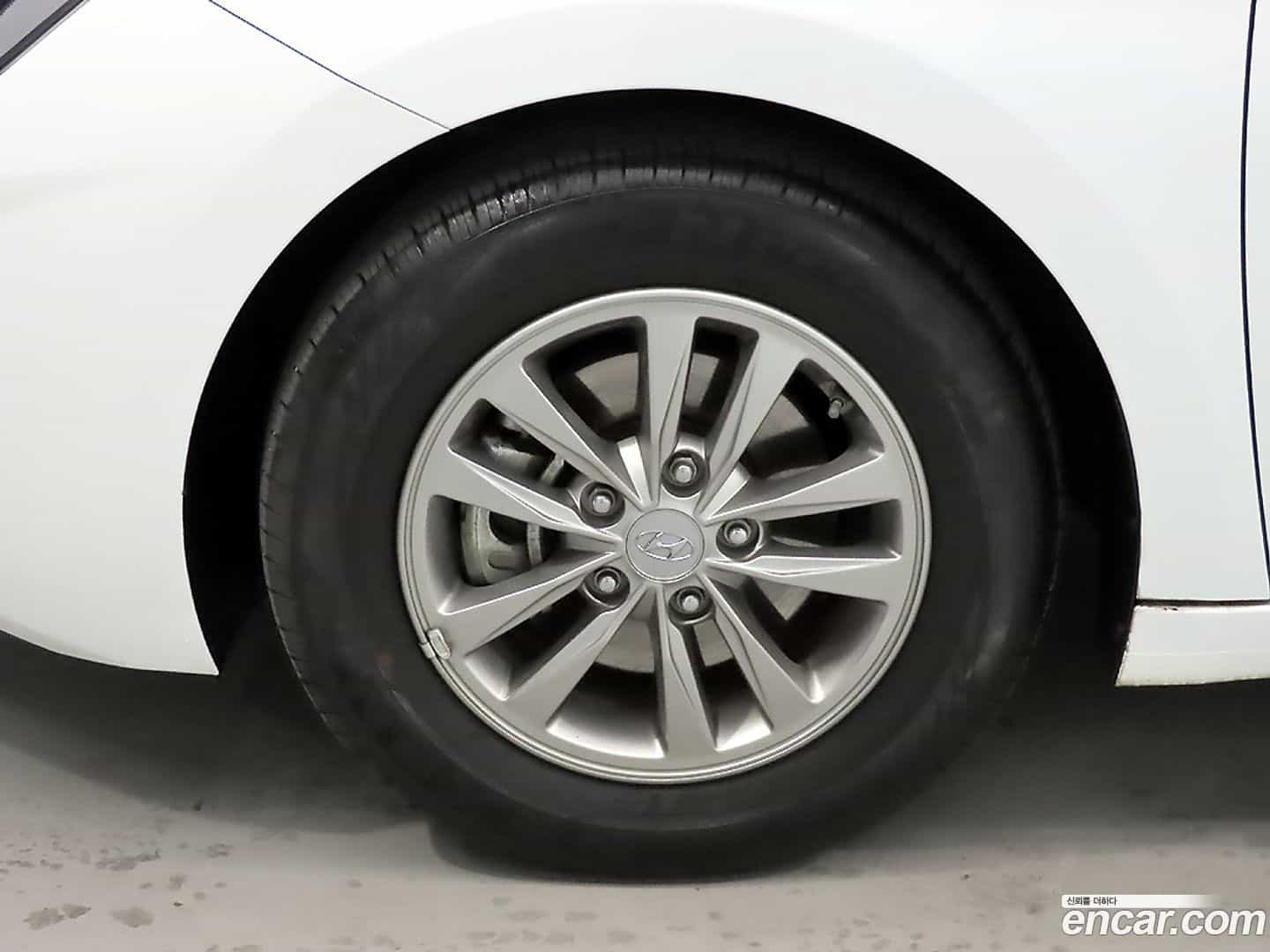AVANTE Hyundai 2019.9-OUTER-005