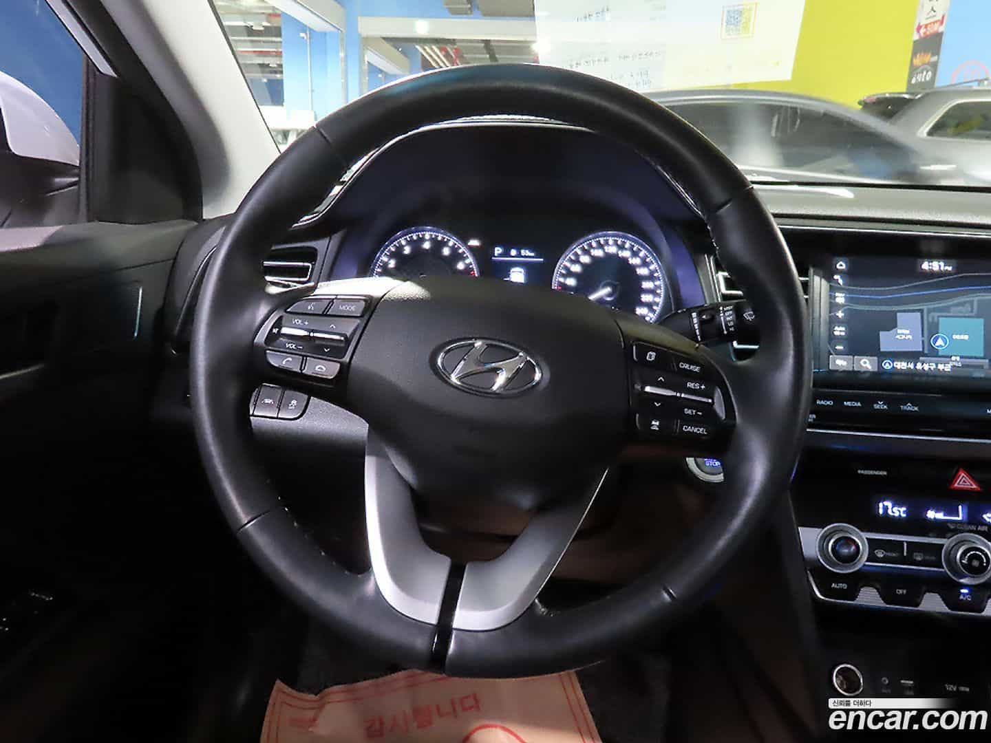 AVANTE Hyundai 2019.9-OPTION-017