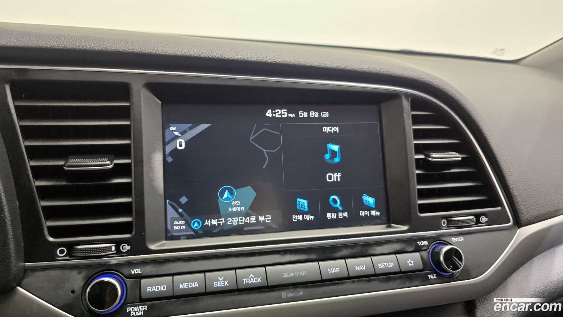 AVANTE Hyundai 2018.3-OPTION-017