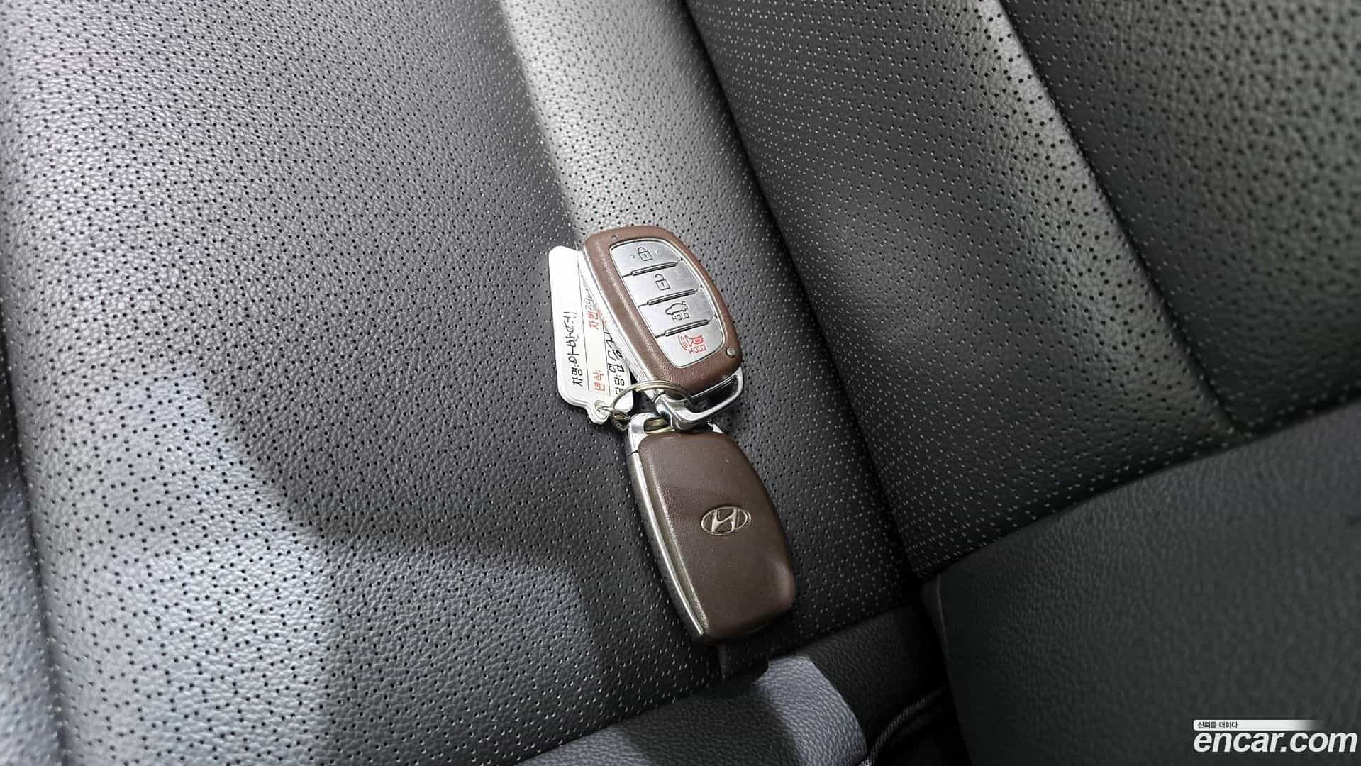 AVANTE Hyundai 2018.3-OPTION-020