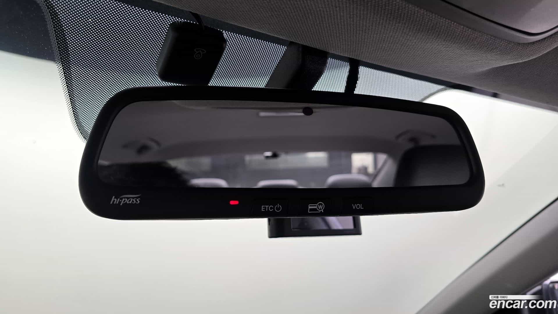 AVANTE Hyundai 2018.3-OPTION-022