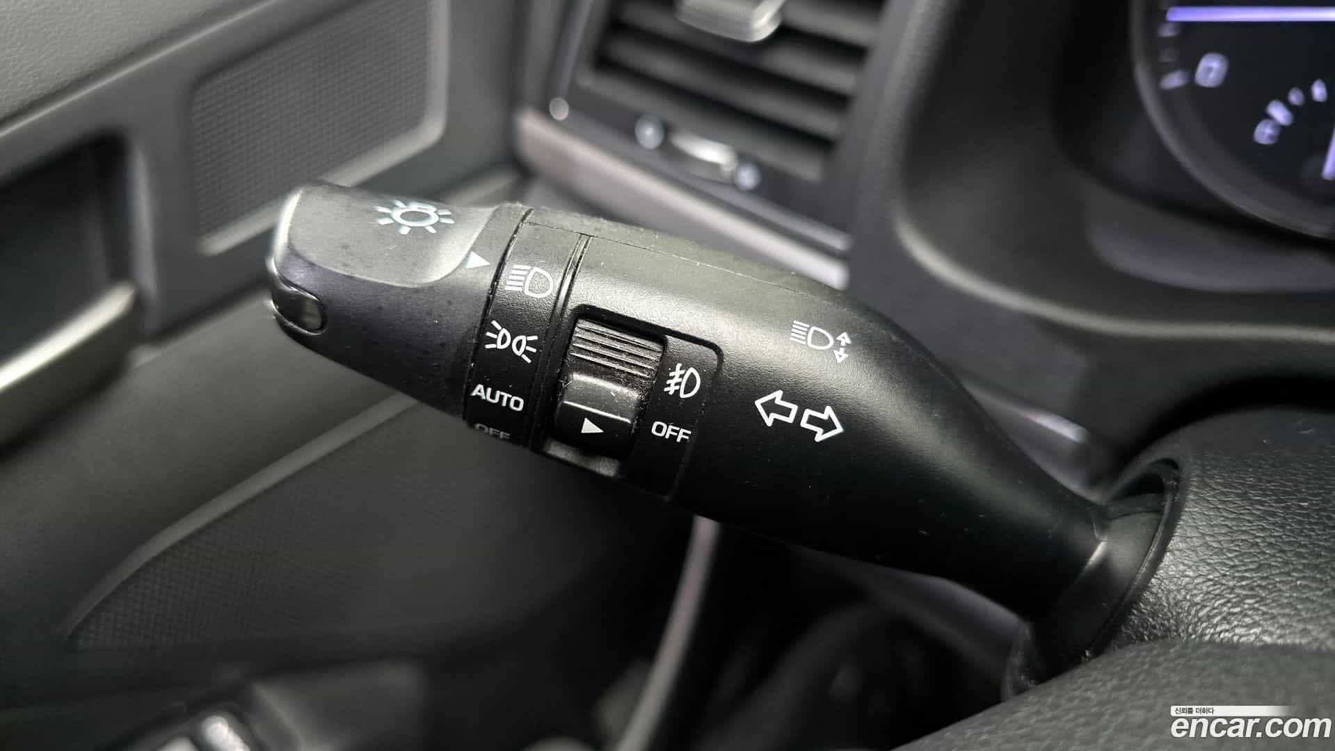 AVANTE Hyundai 2018.3-OPTION-042