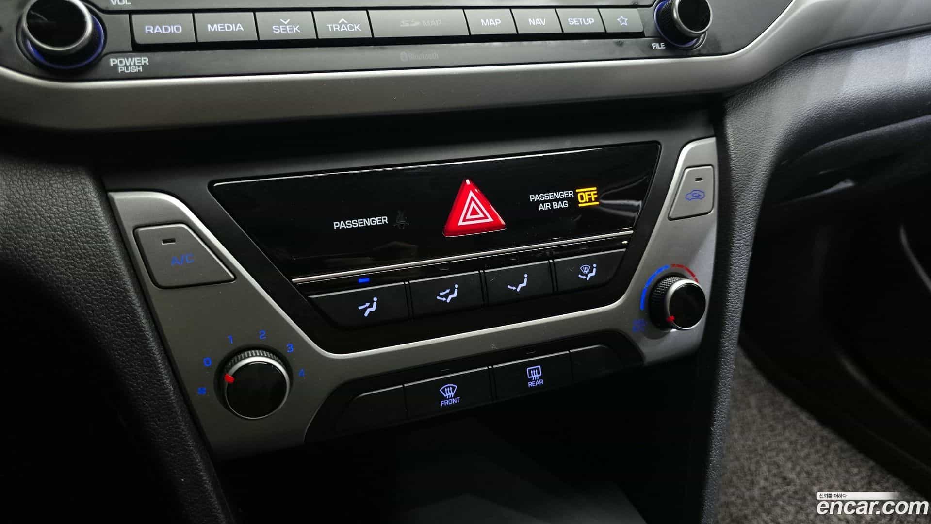 AVANTE Hyundai 2018.3-OPTION-043