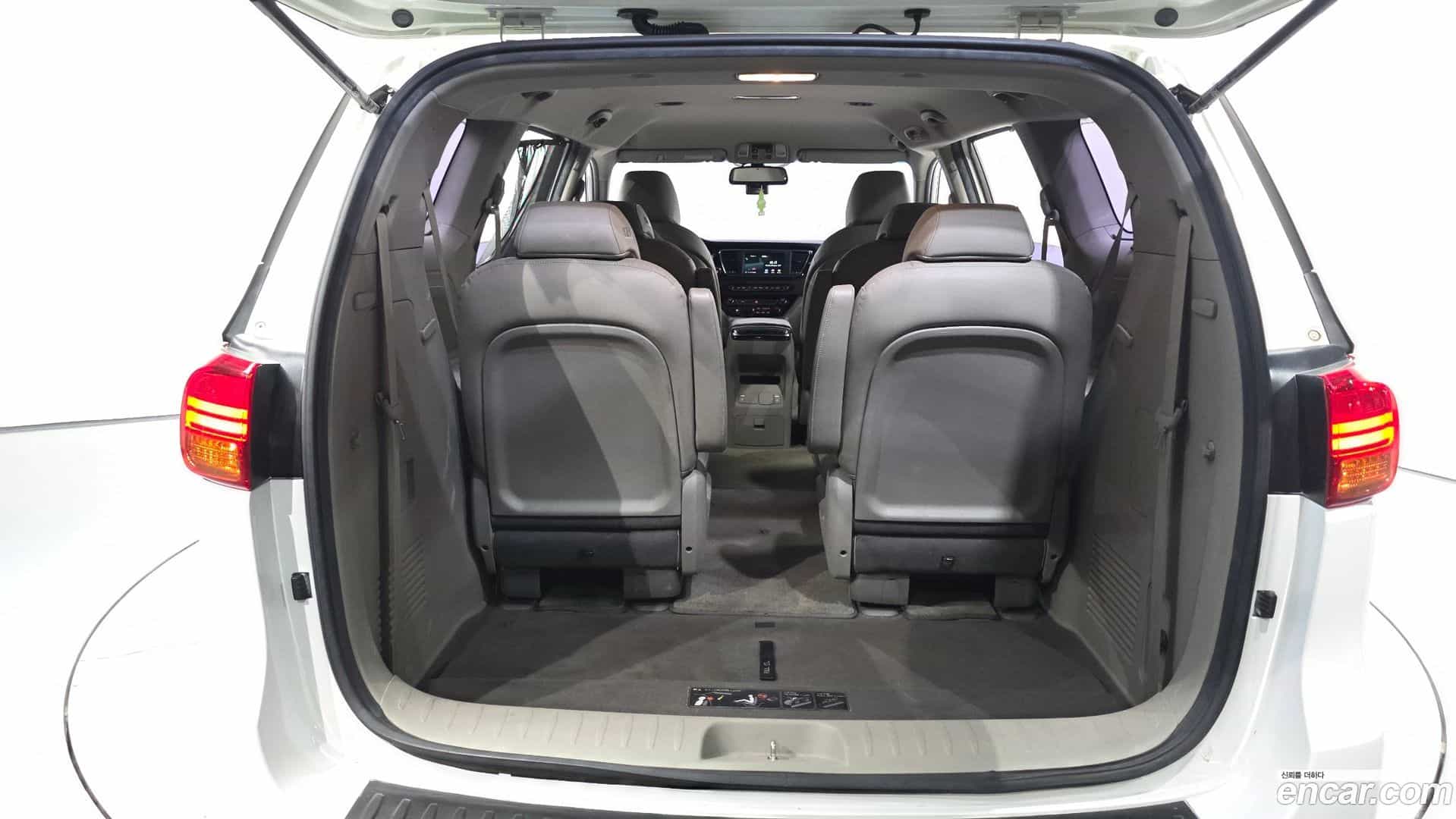 Canival Kia 2017.4-OPTION-024