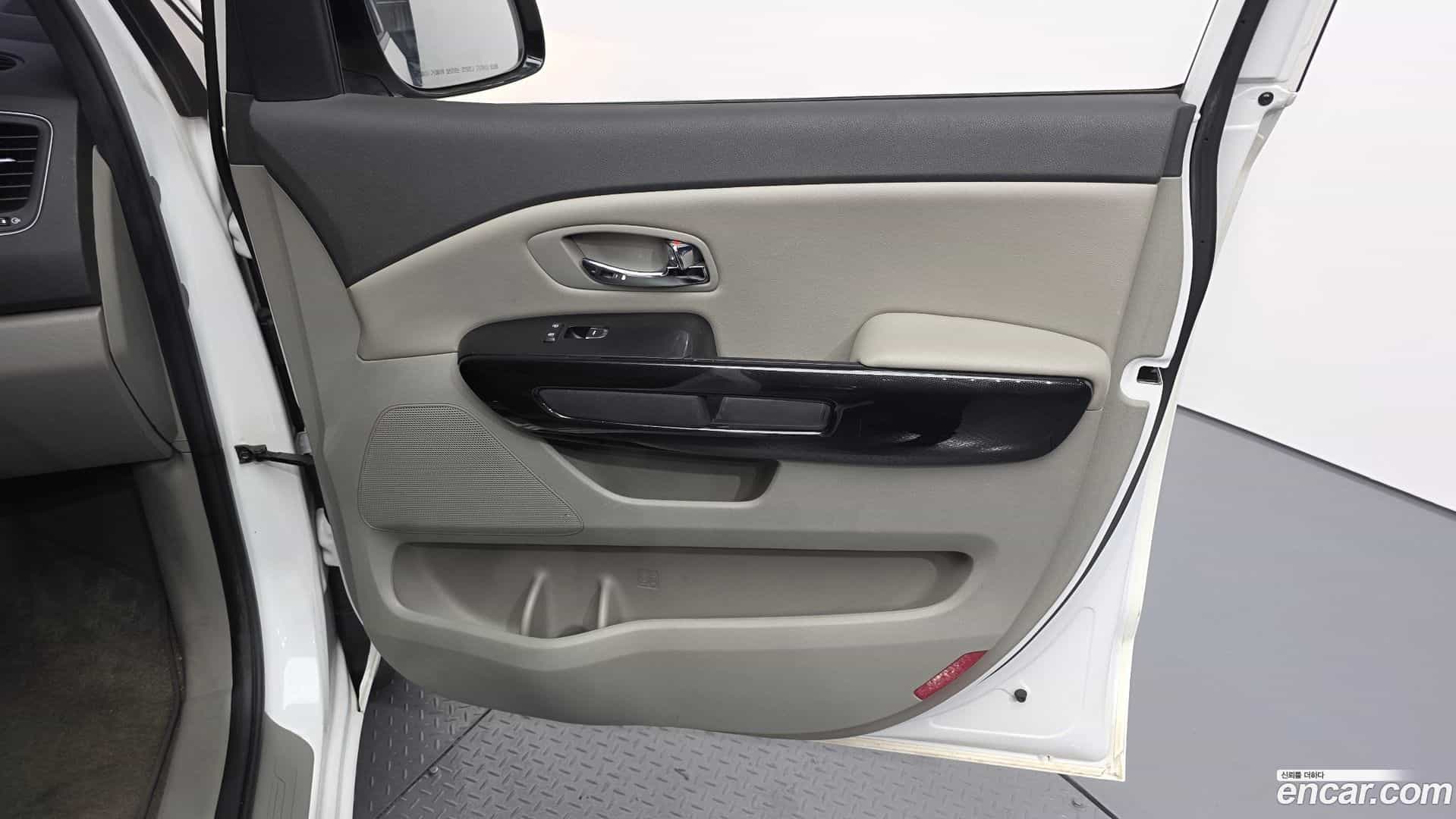 Canival Kia 2017.4-INNER-034