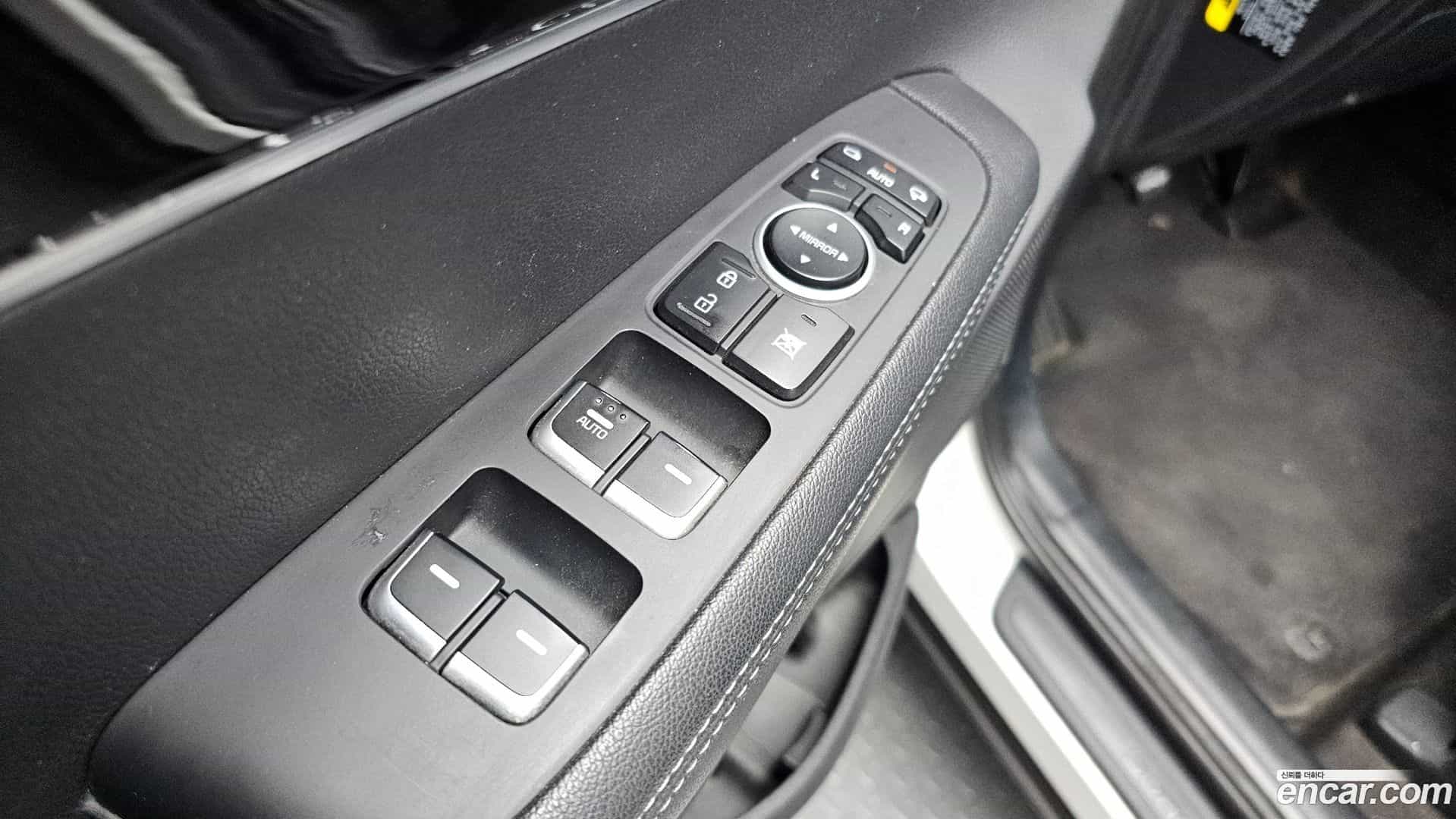 Sorento Kia 2018.2-OPTION-041