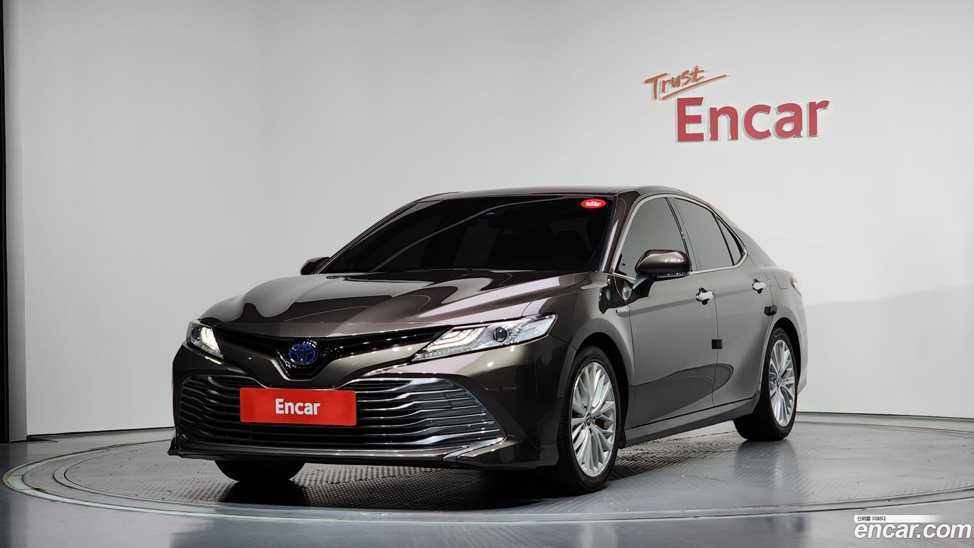 Main__Slider__Photo:Camry Toyota 2018.7-0