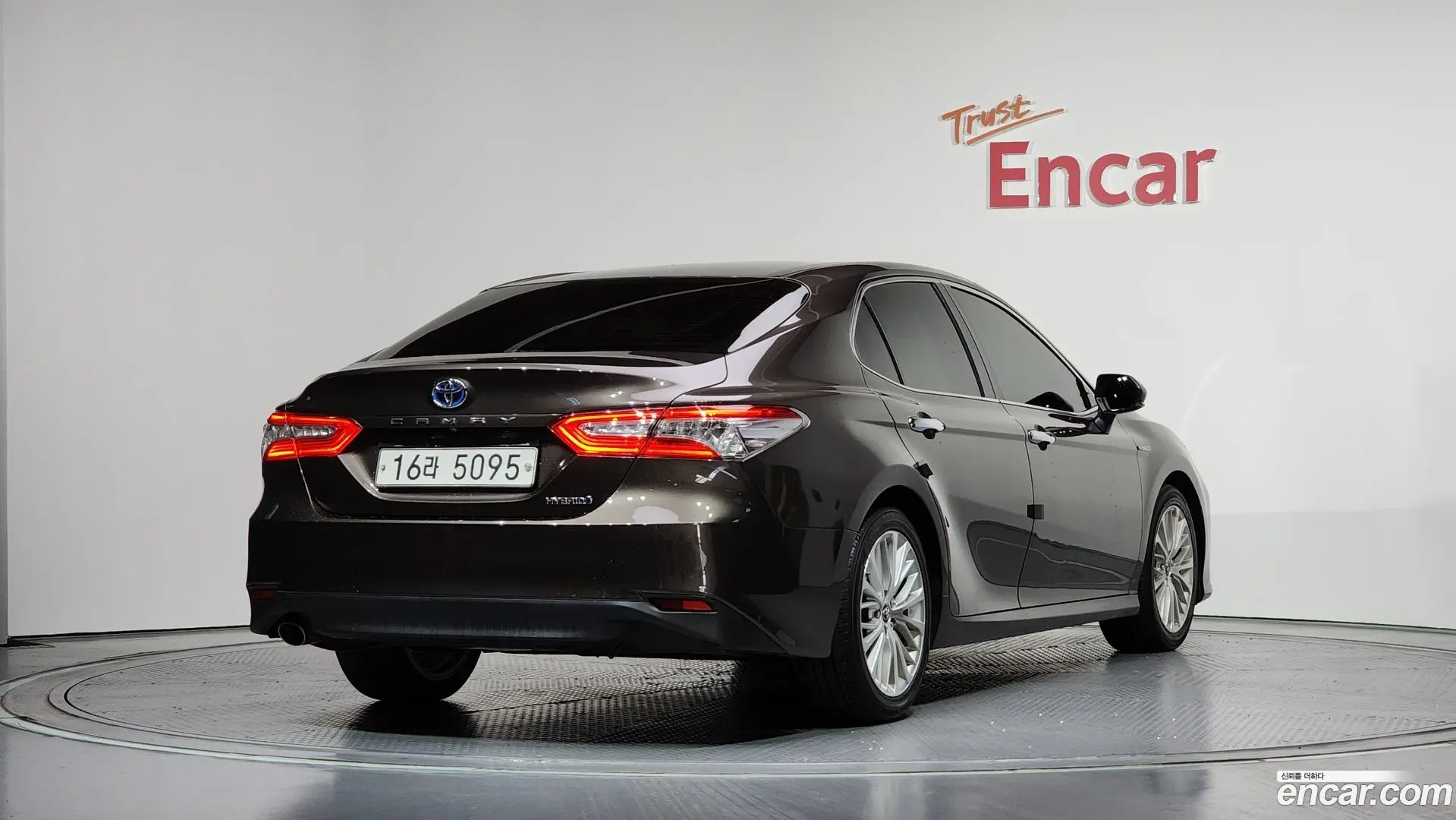 Main__Slider__Photo:Camry Toyota 2018.7-1
