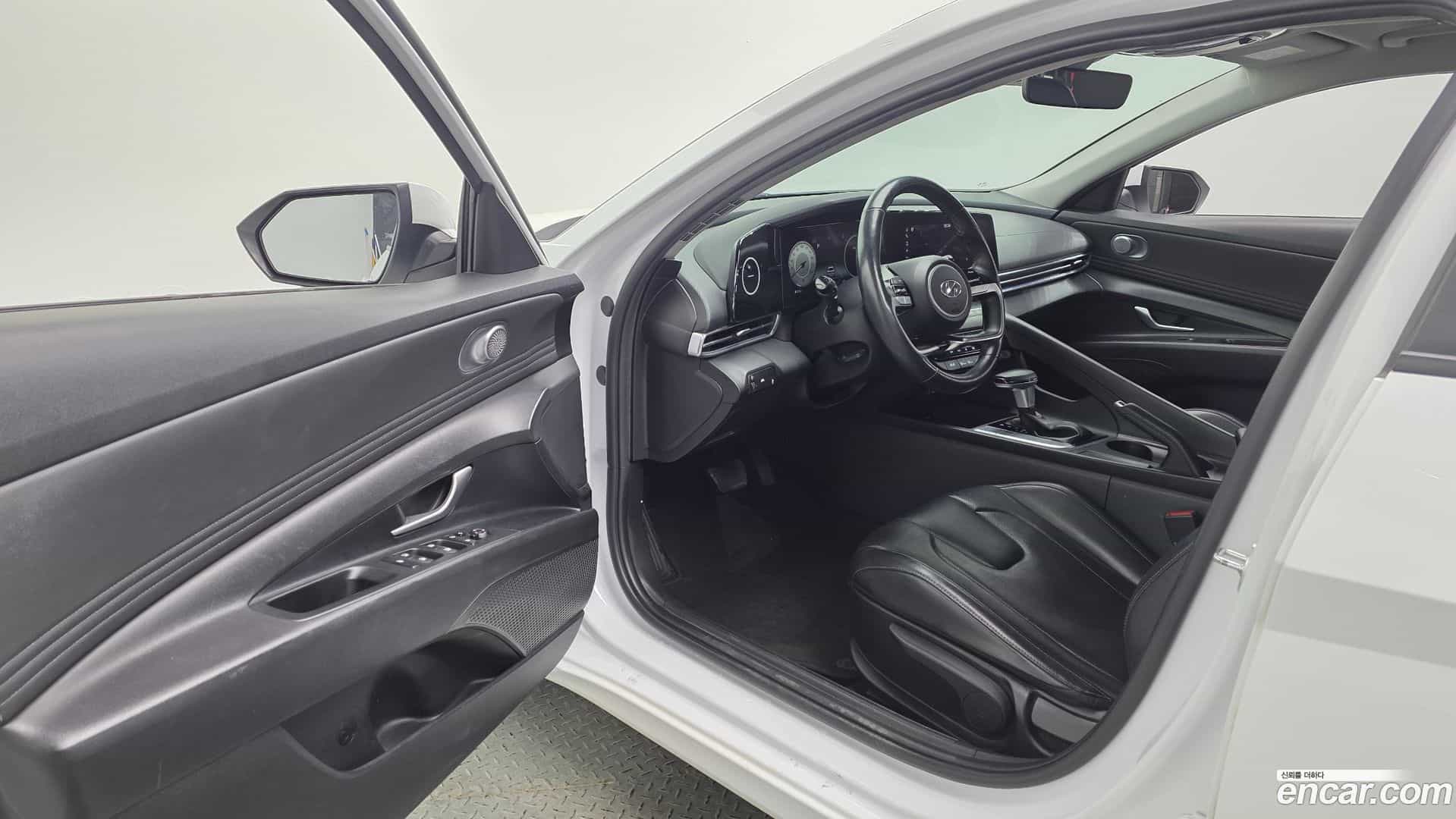 AVANTE Hyundai 2021.6-INNER-010