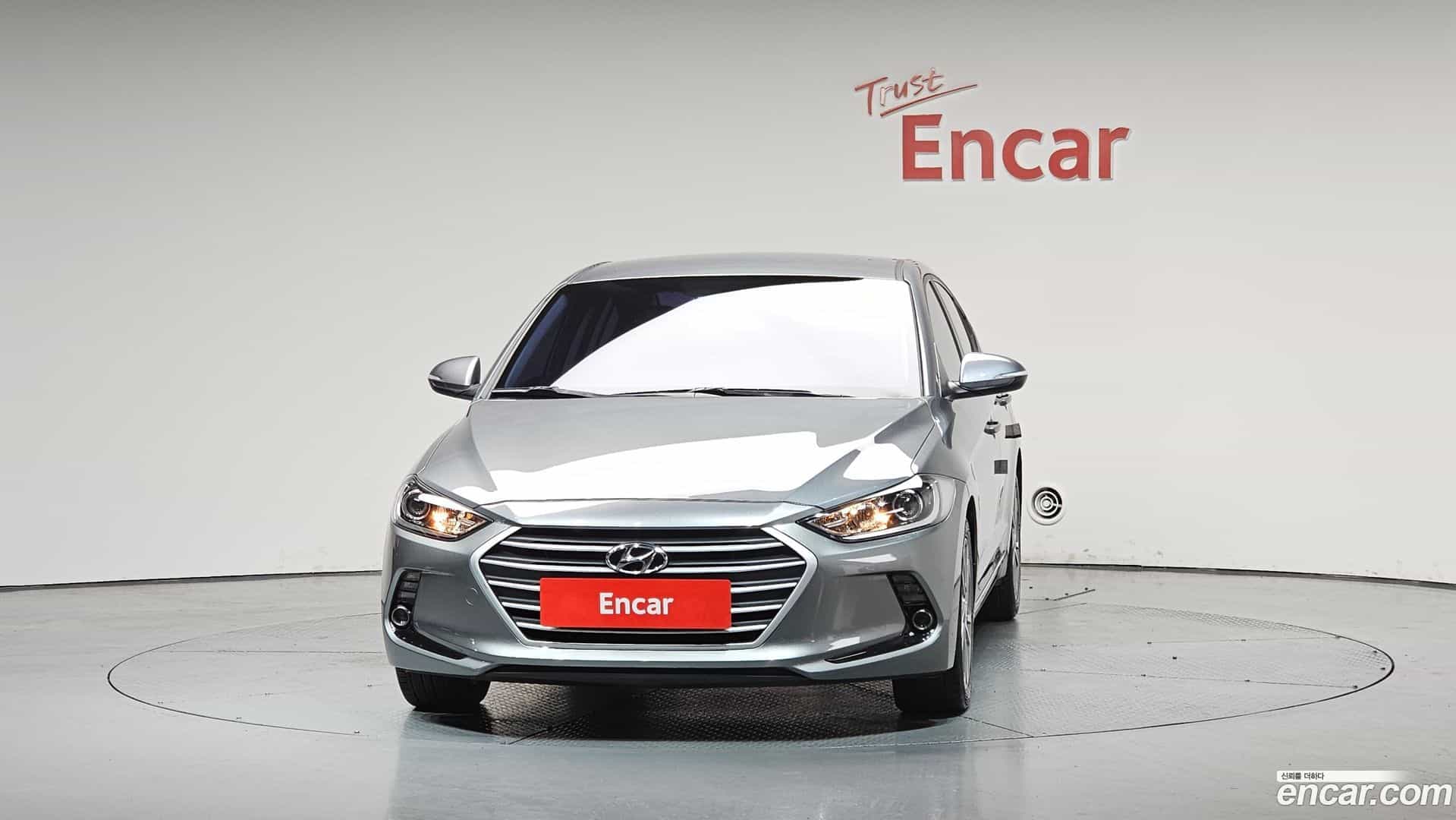 AVANTE Hyundai 2018.0-OUTER-003