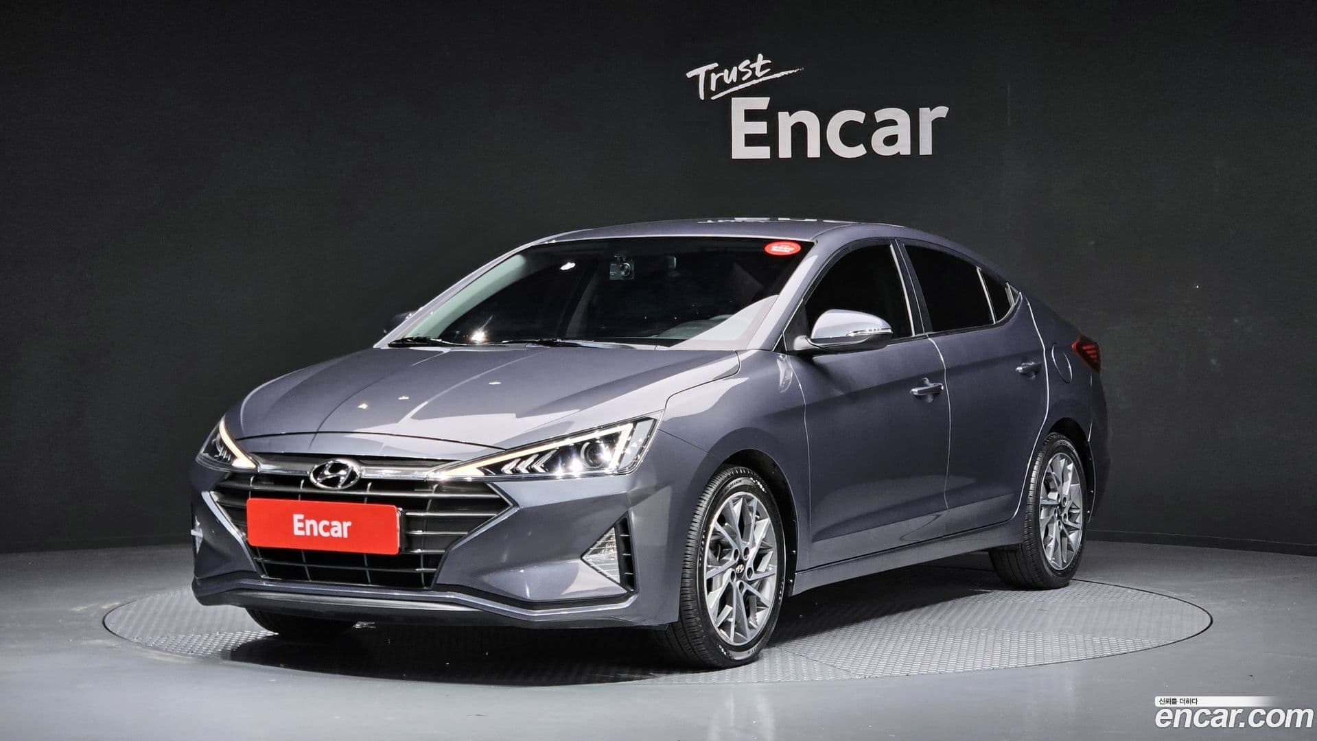 Main__Slider__Photo:AVANTE Hyundai 2019.3-0
