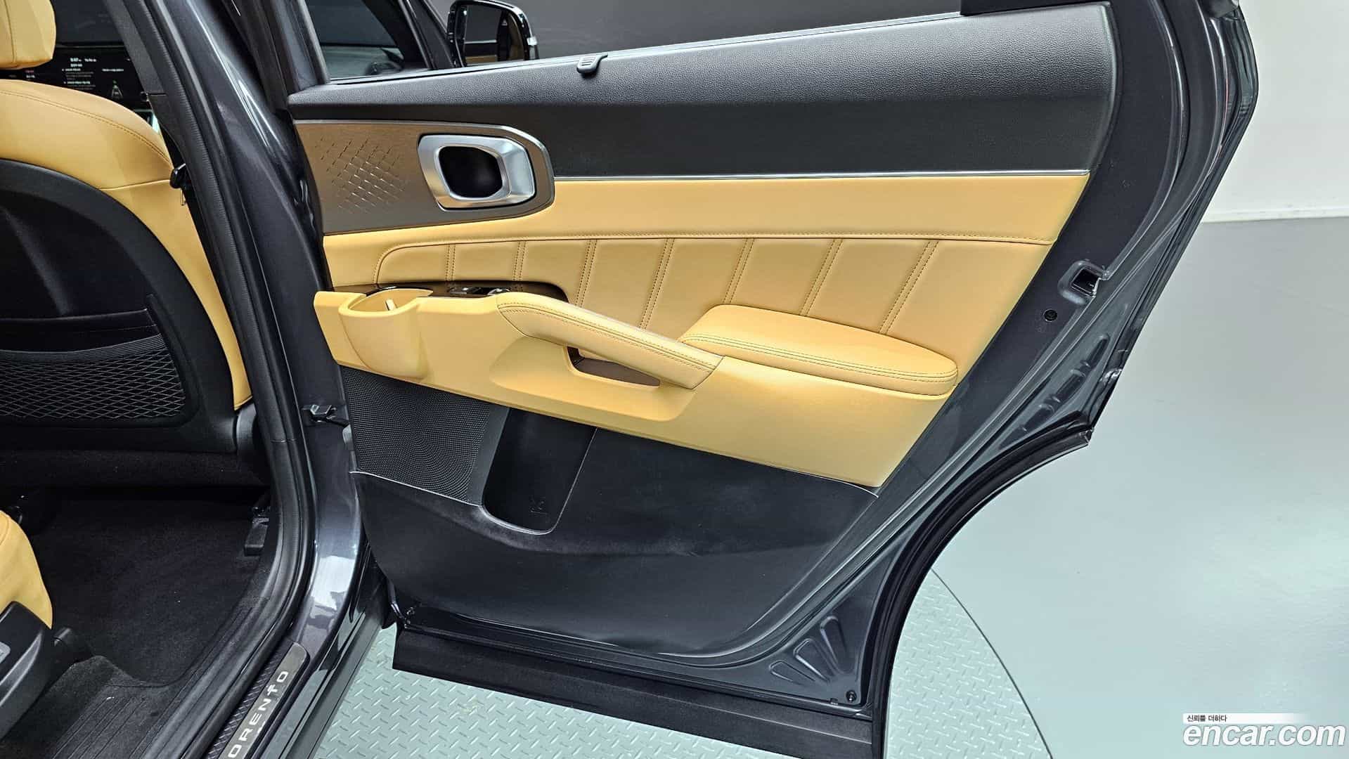 Sorento Kia 2021.6-INNER-035