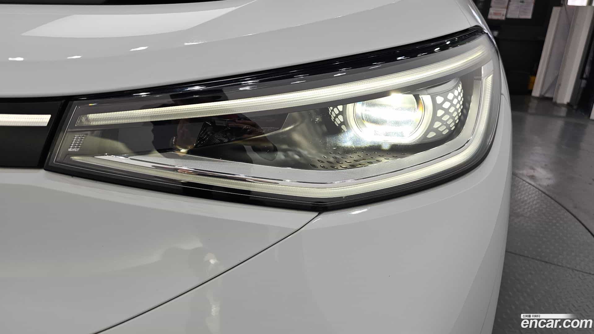 ID.4 Volkswagen 2023.10-OUTER-032