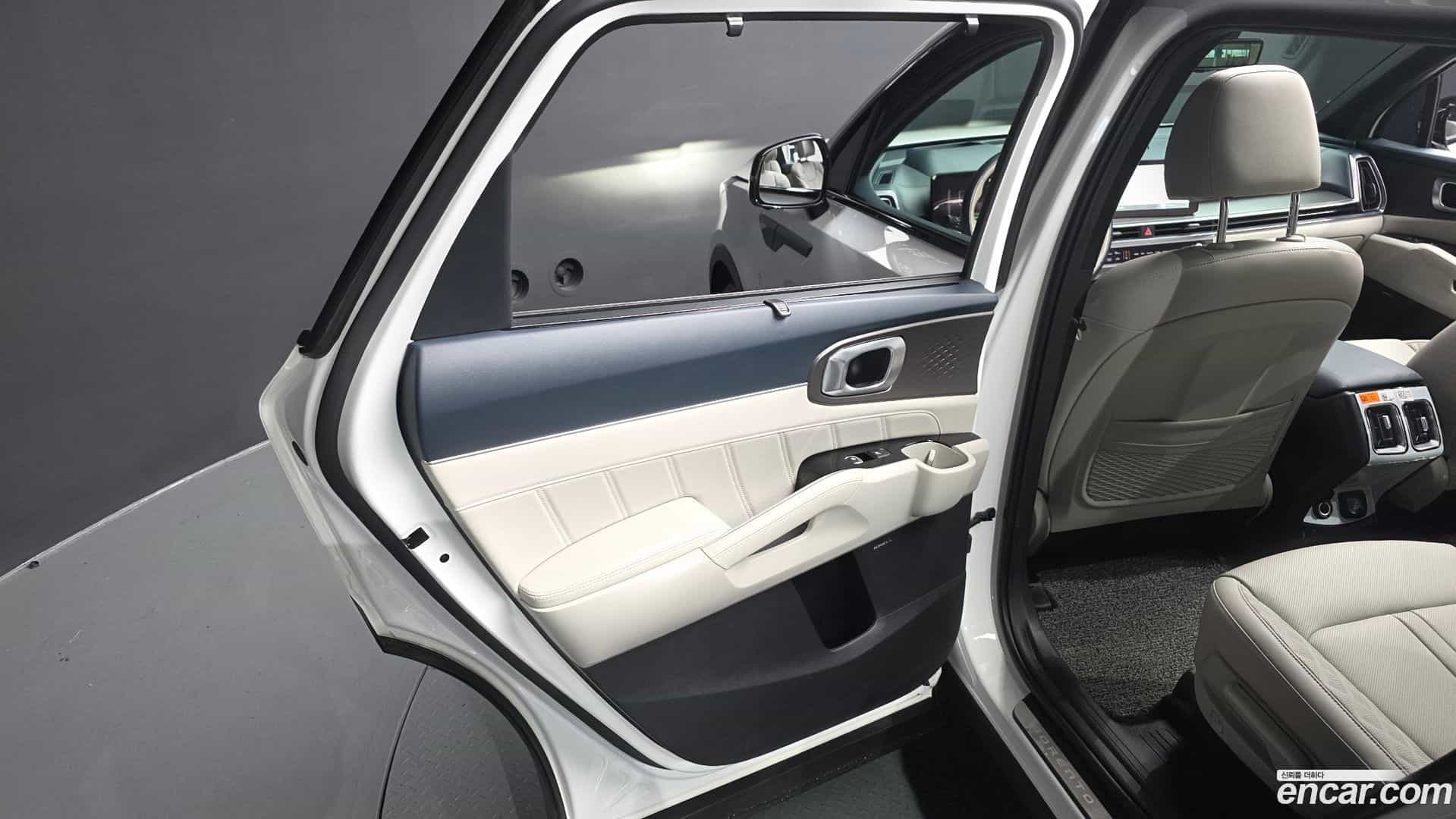 Sorento Kia 2024.3-INNER-035