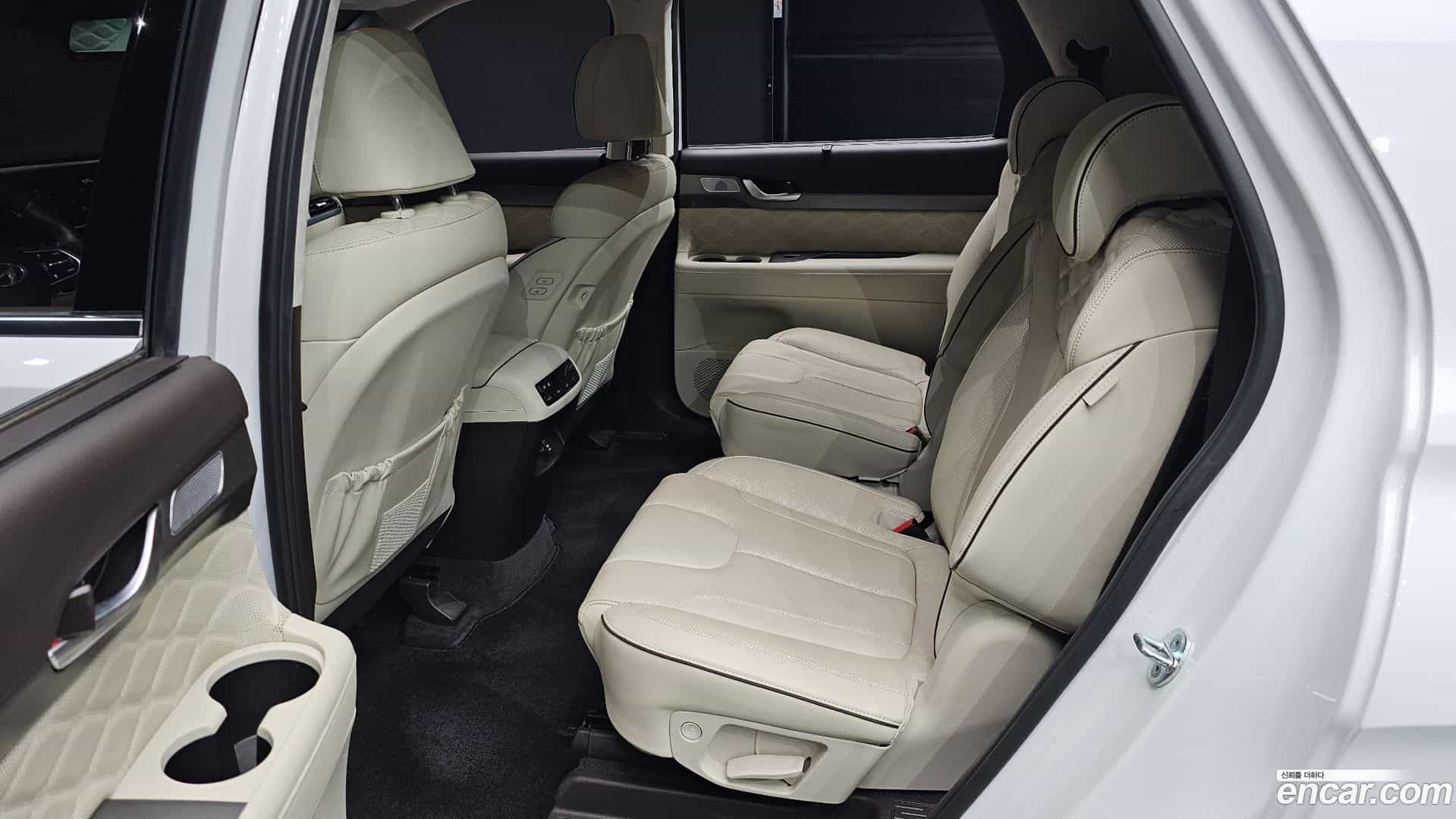 Palisade Hyundai 2022.4-INNER-036
