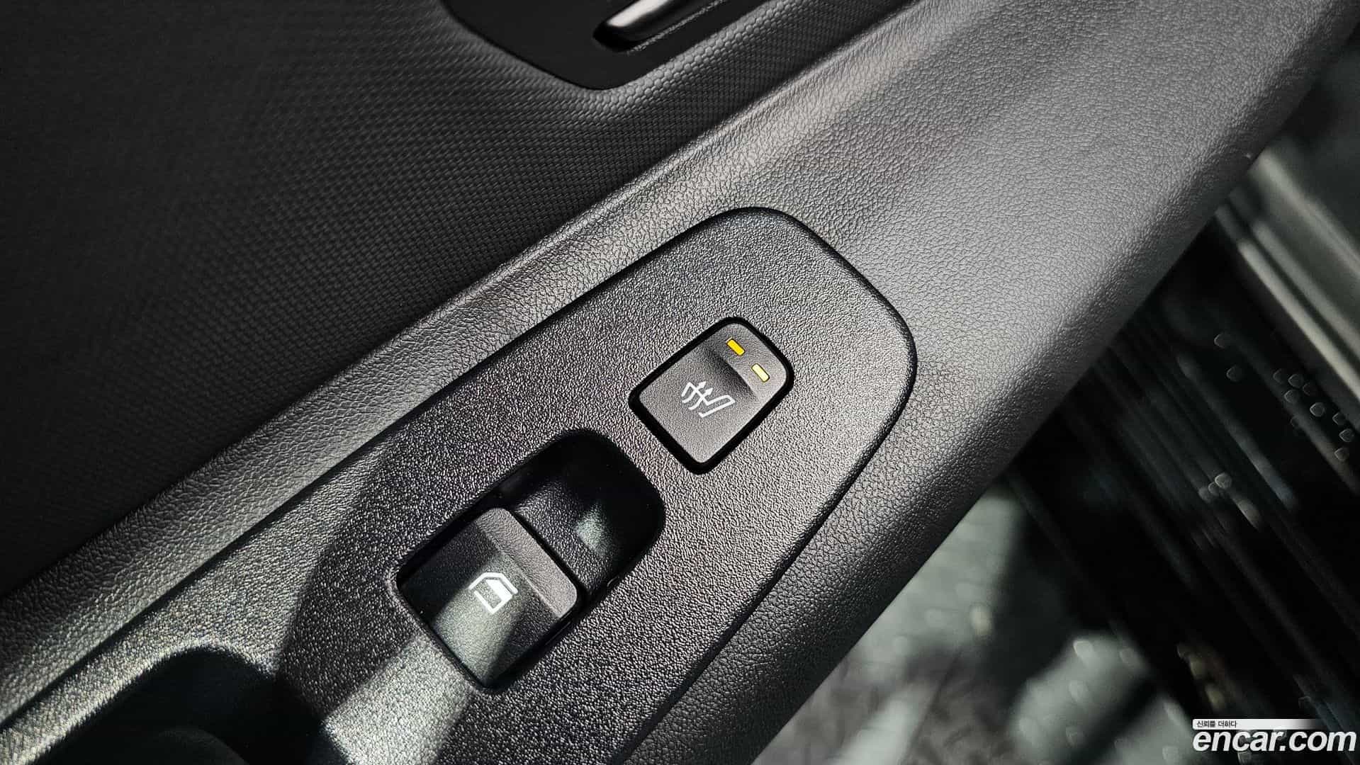 AVANTE Hyundai 2024.0-OPTION-040