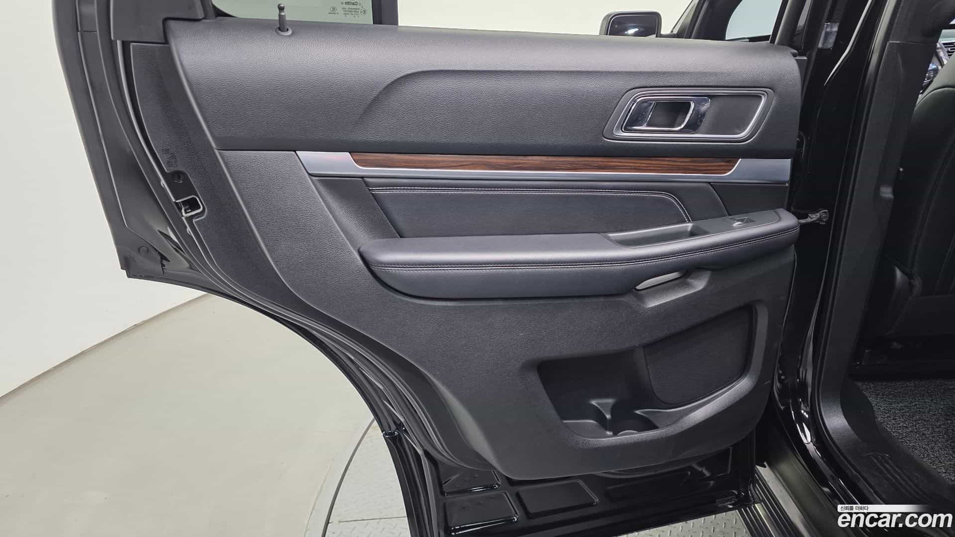 Explorer Ford 2018.3-INNER-035