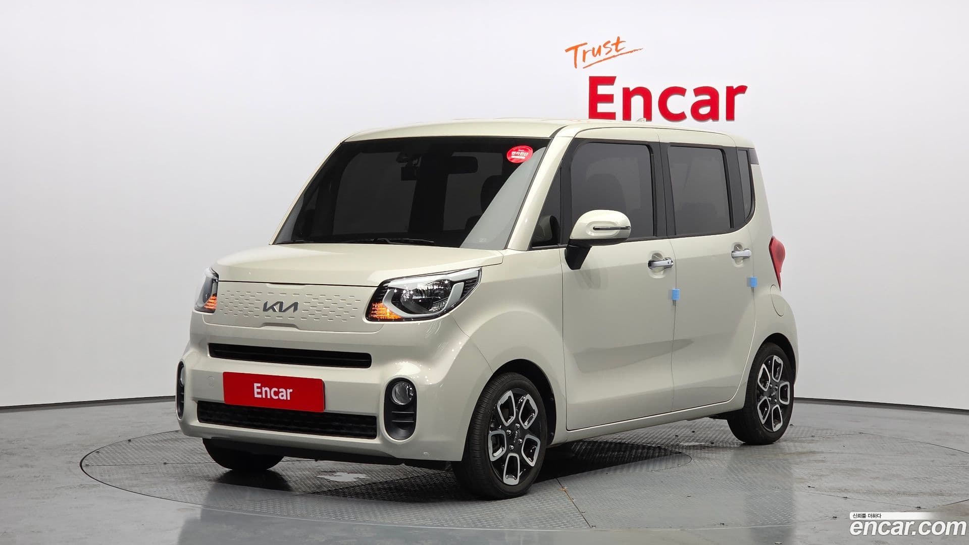 Main__Slider__Photo:RAY Kia 2021.11-0