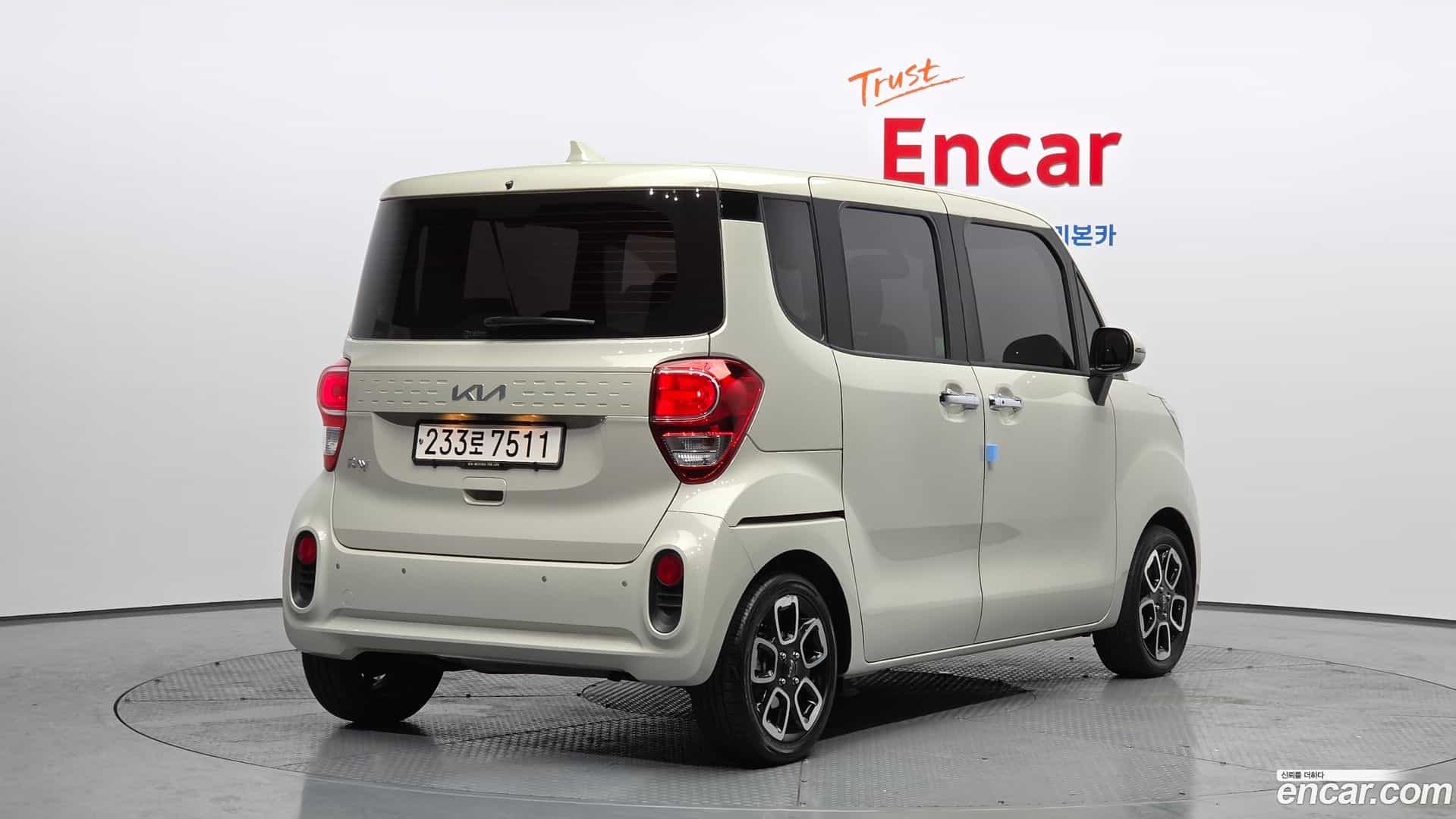 RAY Kia 2021.11-OUTER-002