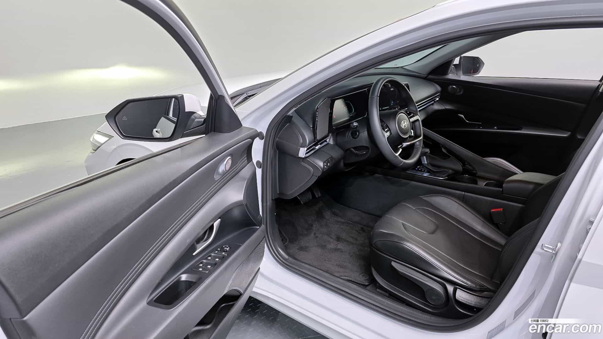 AVANTE Hyundai 2024.7-INNER-010