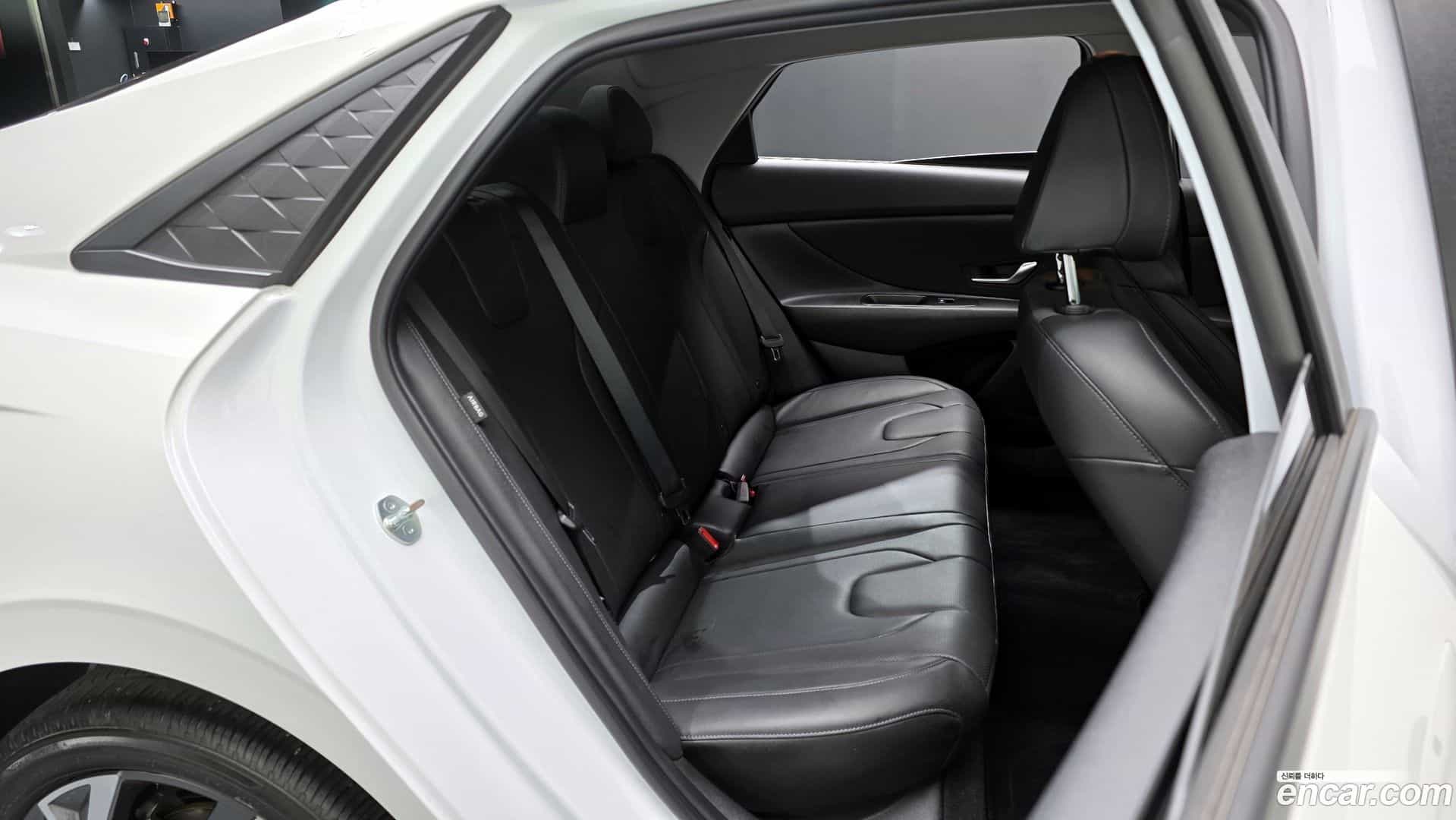 AVANTE Hyundai 2024.7-OPTION-015