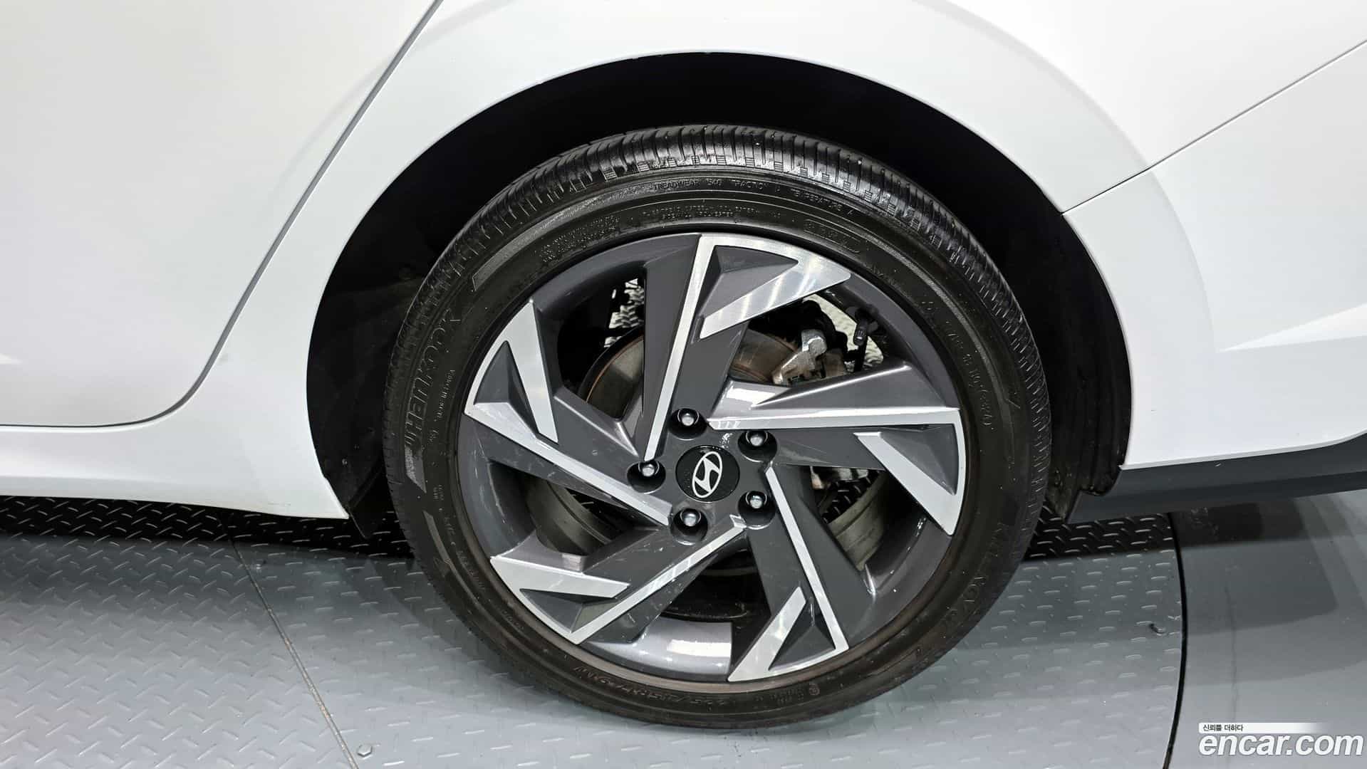 AVANTE Hyundai 2024.7-OUTER-031