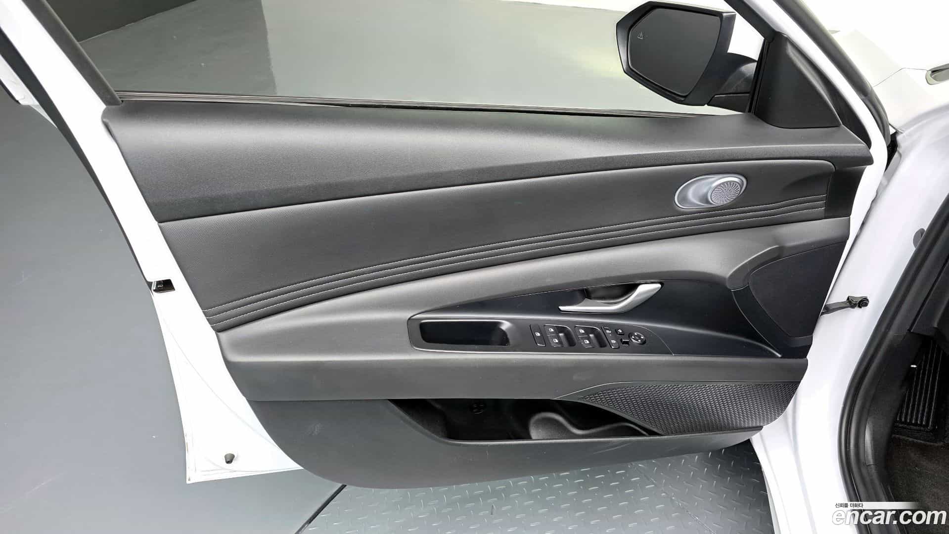 AVANTE Hyundai 2024.7-INNER-034