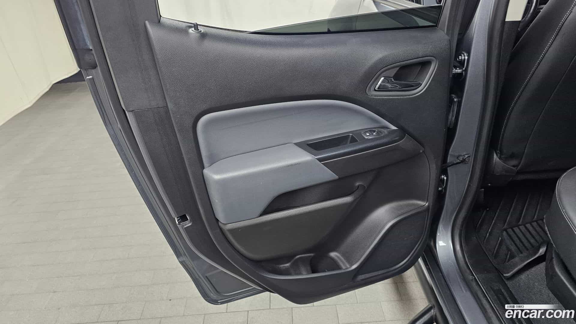 Colorado Chevrolet 2021.0-INNER-035