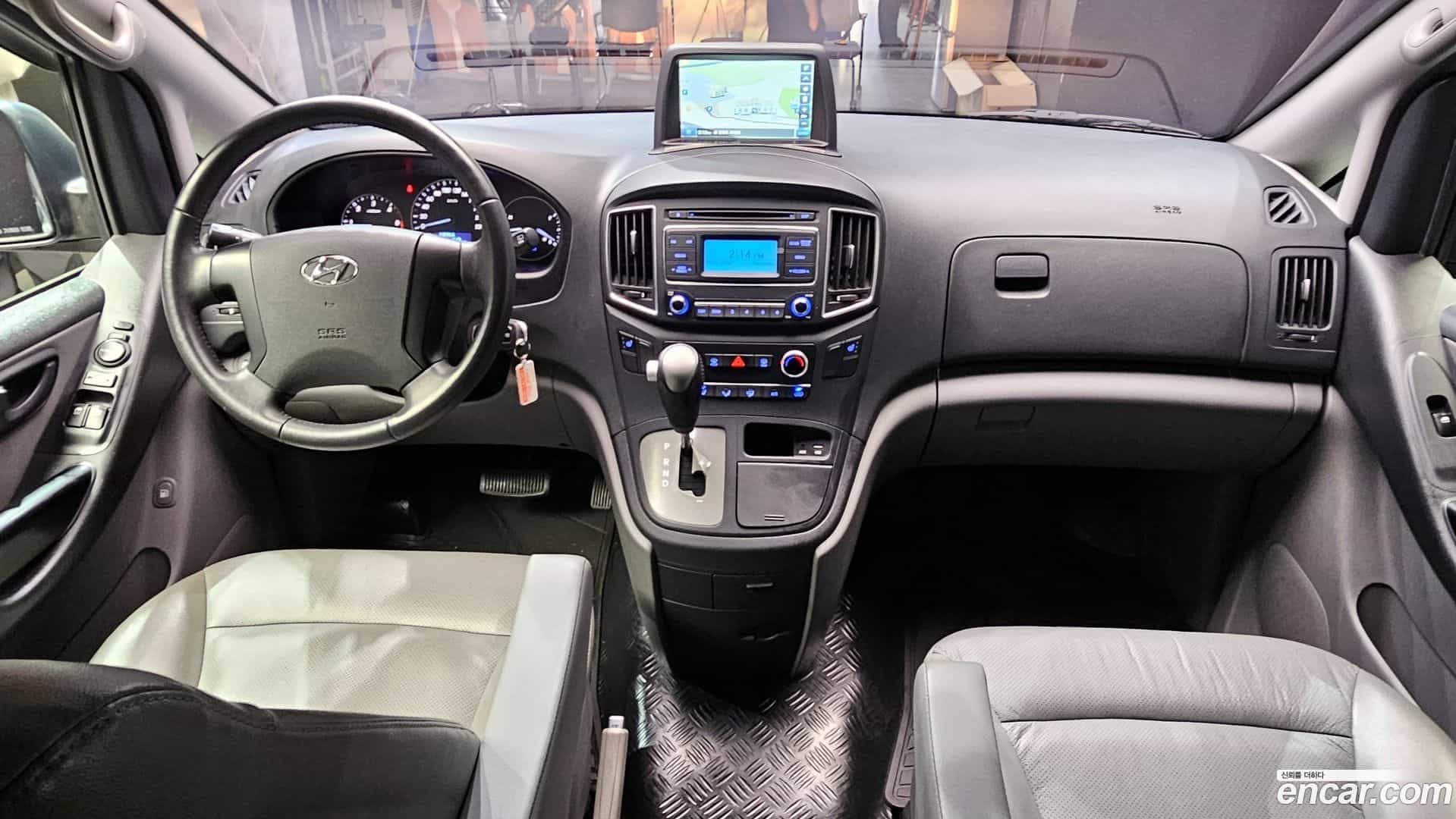Starex Hyundai 2018.4-INNER-007