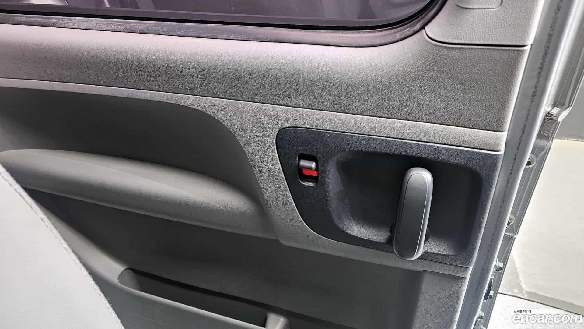 Starex Hyundai 2018.4-INNER-035