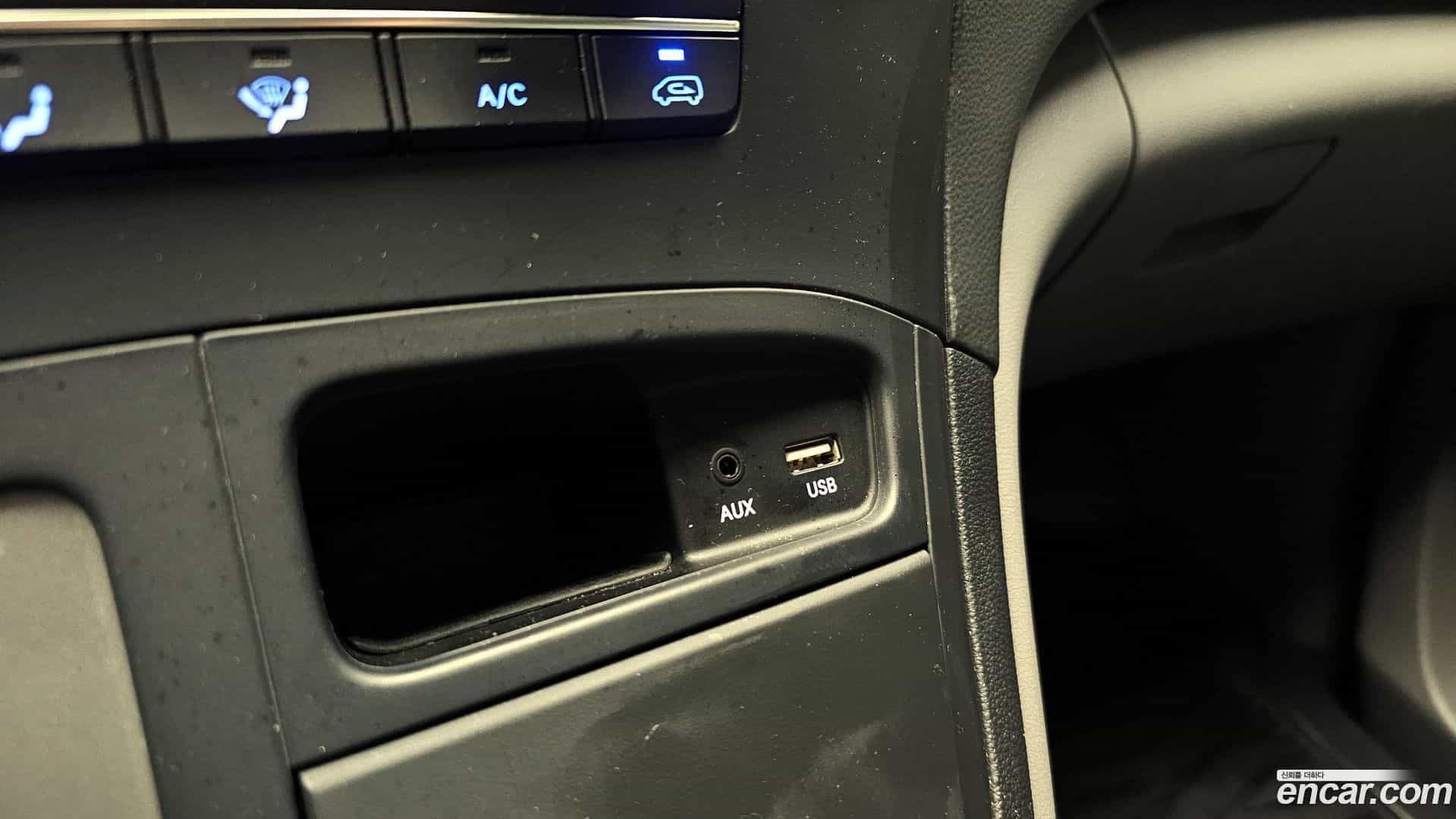 Starex Hyundai 2018.4-OPTION-041