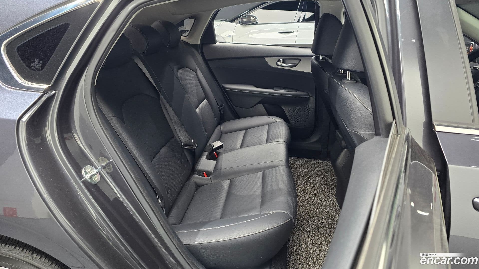 Main__Slider__Photo:K3 Kia 2019.4-25