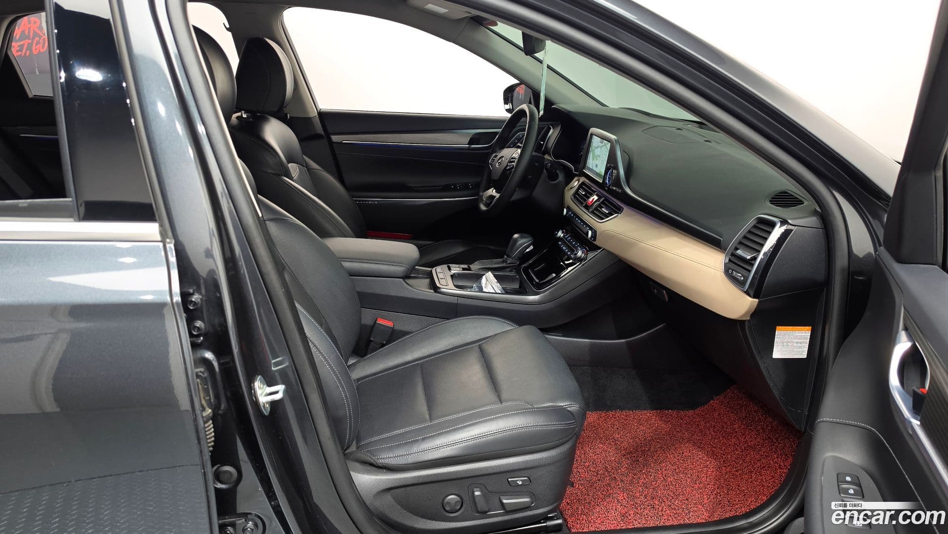 Main__Slider__Photo:Grandeur Hyundai 2019.8-25