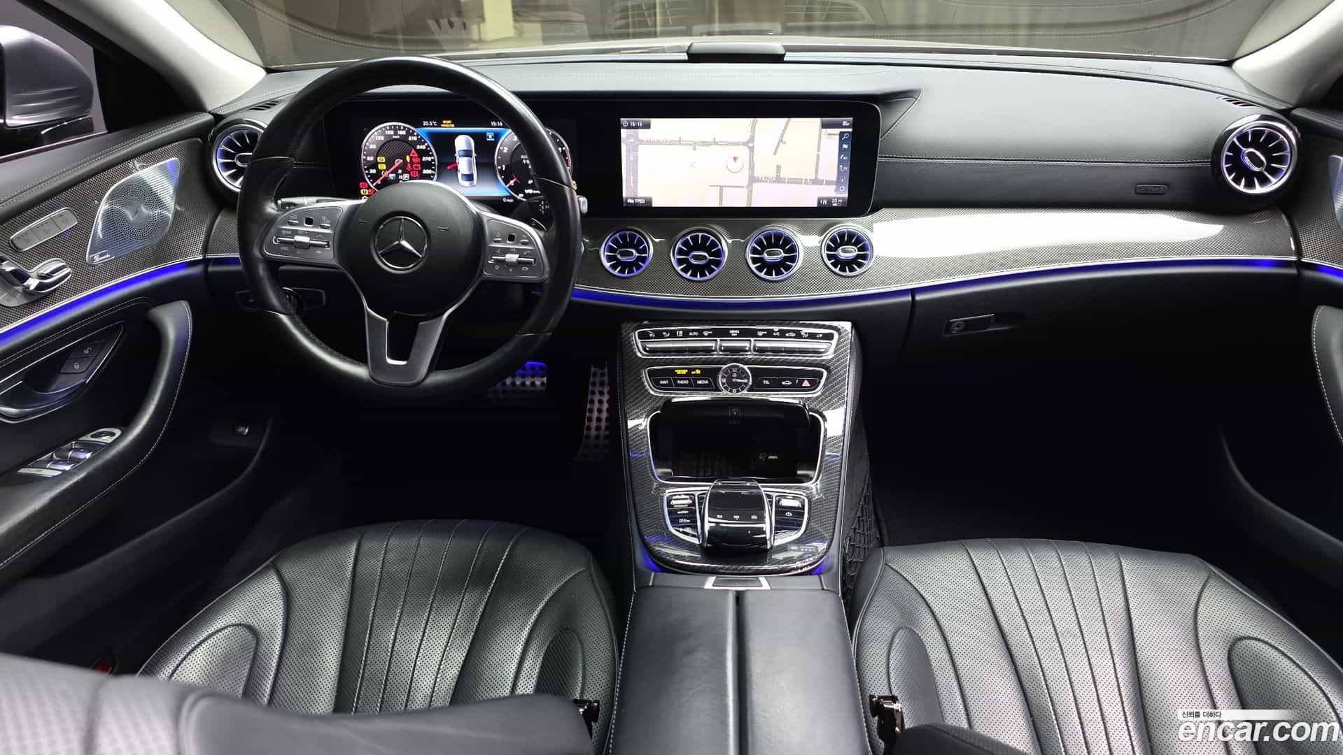 CLS-Class Mercedes-Benz 2018.10-INNER-007