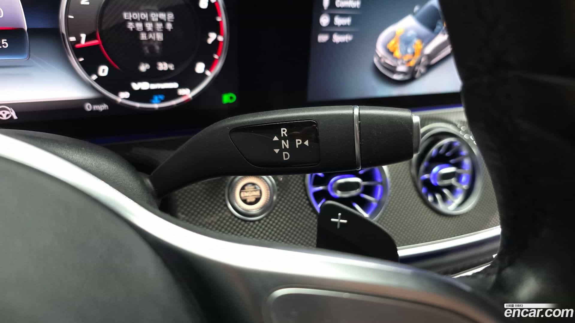 CLS-Class Mercedes-Benz 2018.10-INNER-009