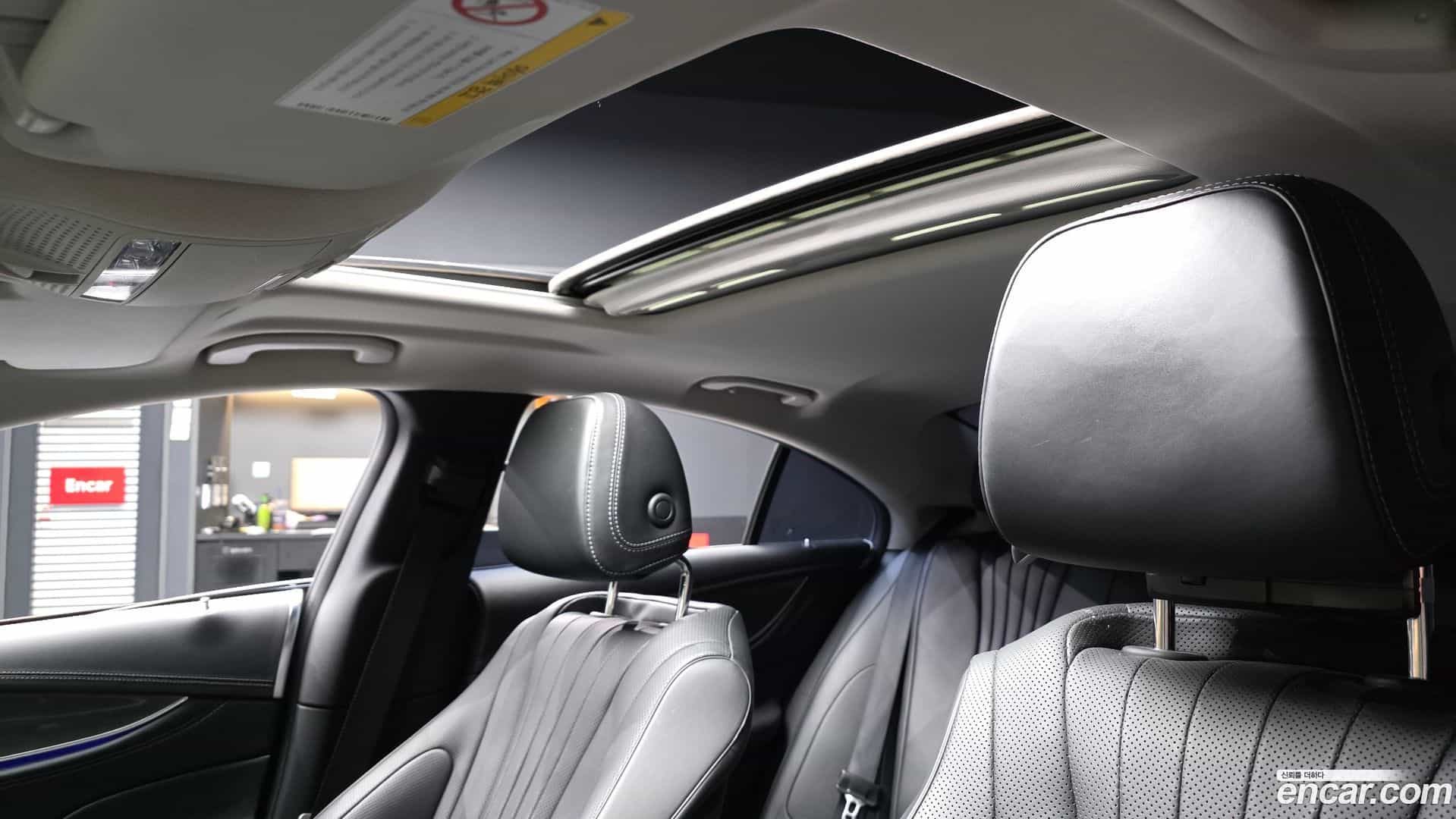 CLS-Class Mercedes-Benz 2018.10-OPTION-023