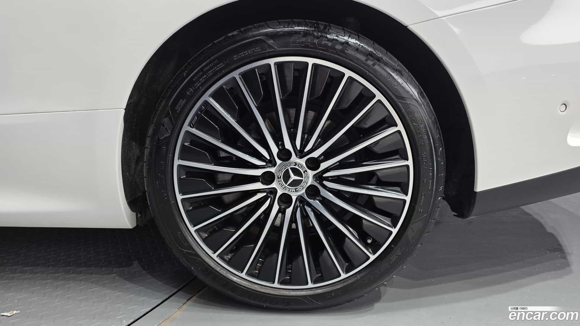 CLE-Class Mercedes-Benz 2024.7-OUTER-031