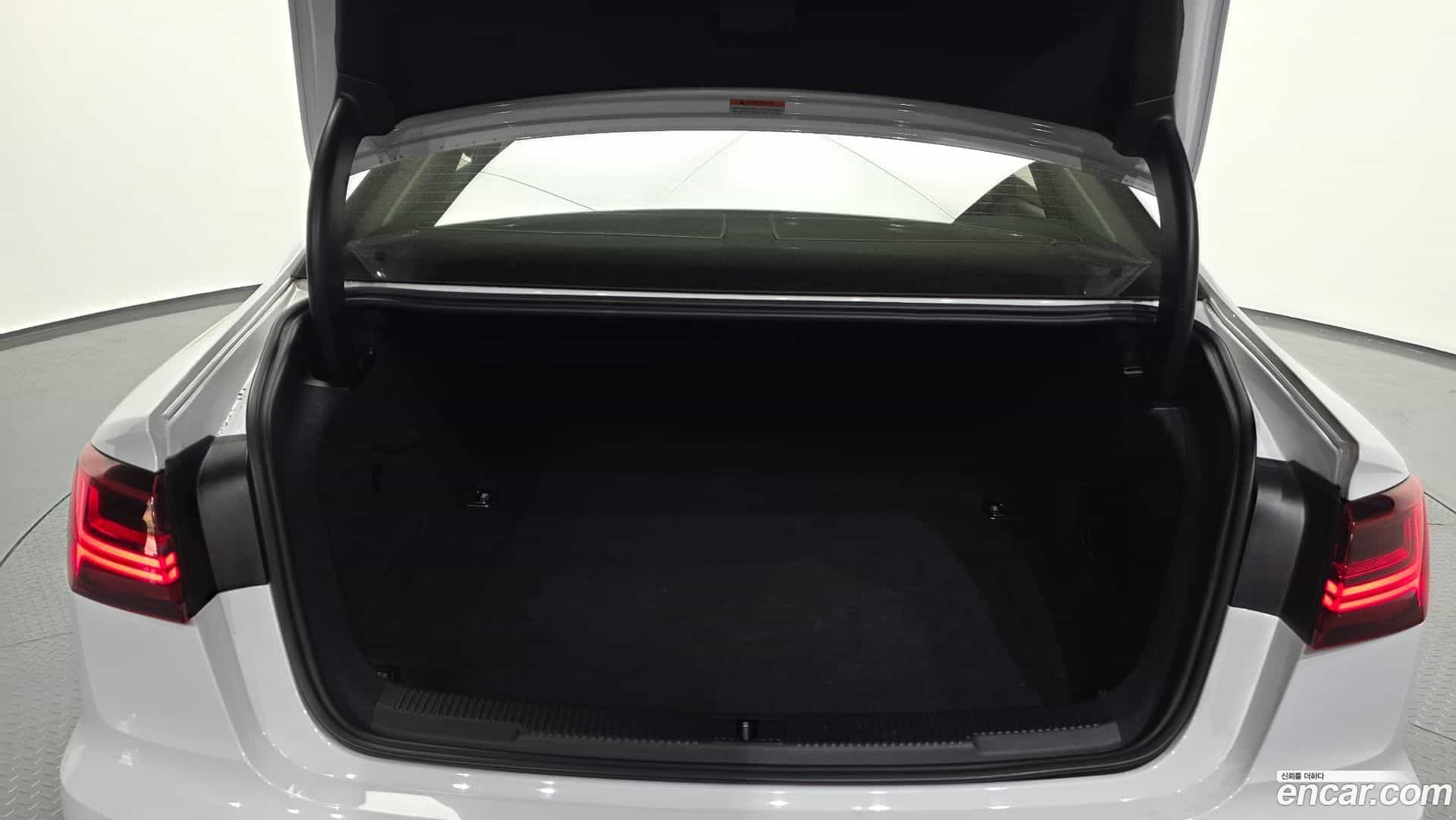 A6 Audi 2016.2-OPTION-024