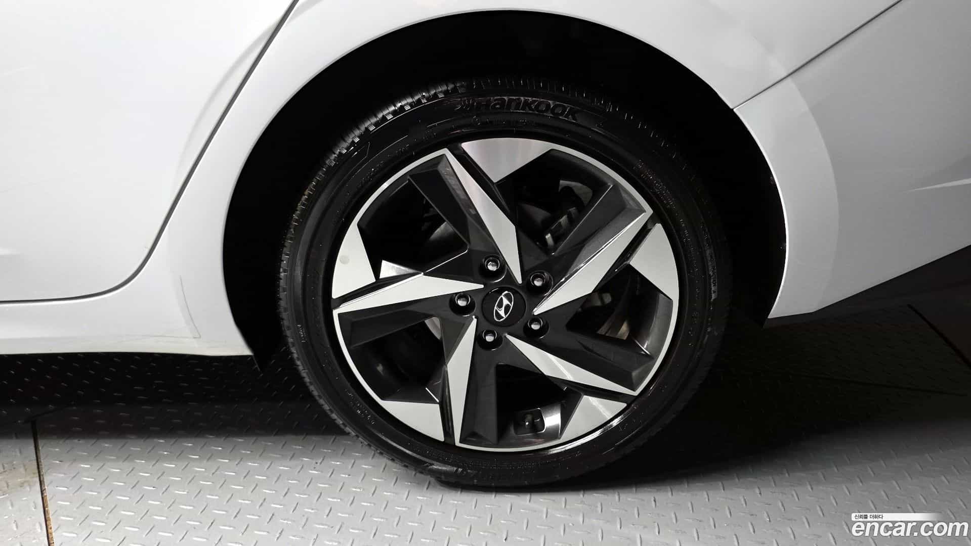 AVANTE Hyundai 2021.6-OUTER-005
