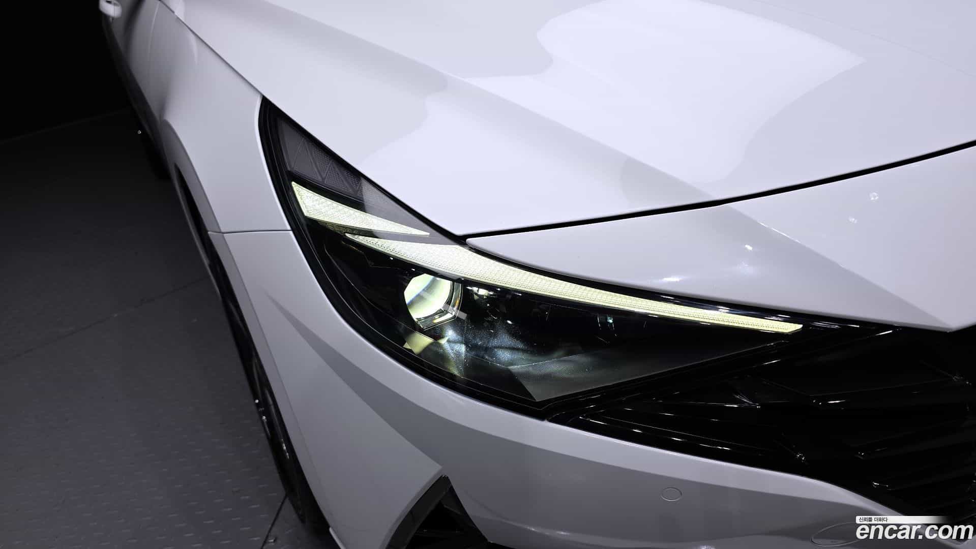 AVANTE Hyundai 2021.6-OUTER-032