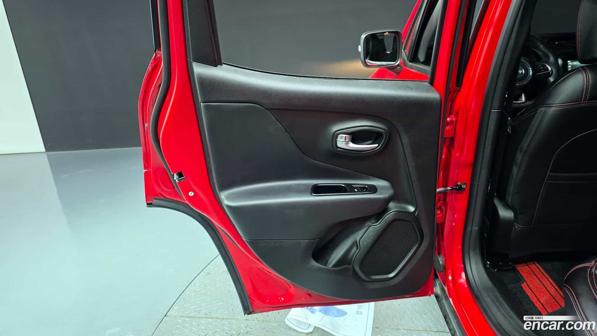 Renegade Jeep 2022.9-INNER-035