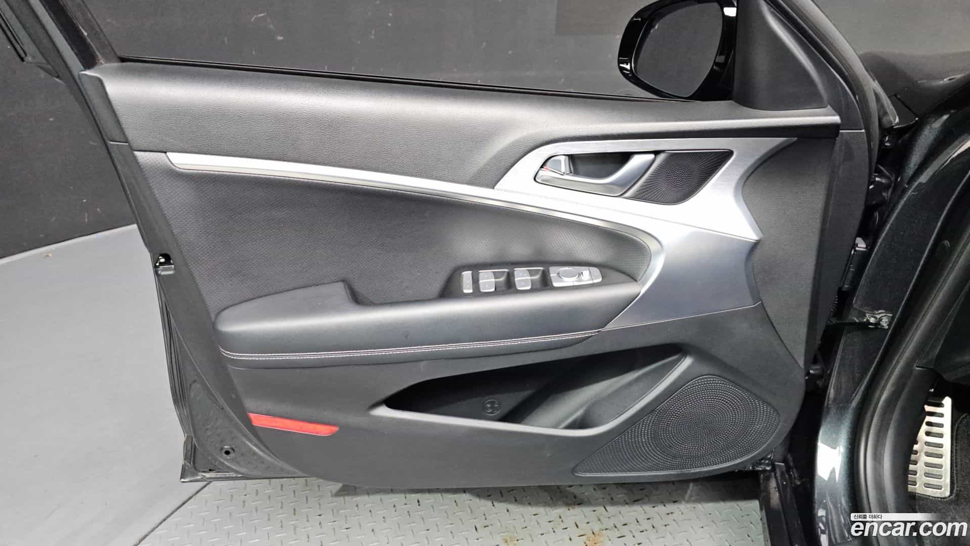 G70 Genesis 2018.11-INNER-034